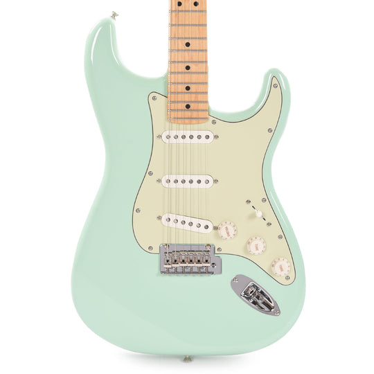 Fender Player Stratocaster Surf Green w/3-Ply Mint Pickguard Electric Guitars / Solid Body