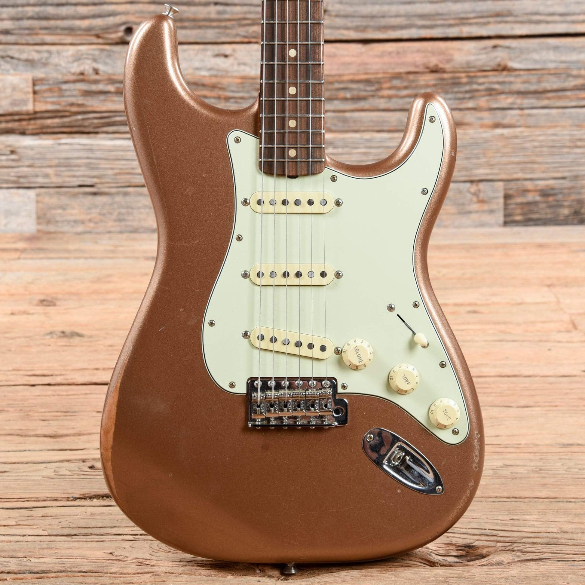 Fender Road Worn '60s Stratocaster Firemist Gold 2020 Electric Guitars / Solid Body