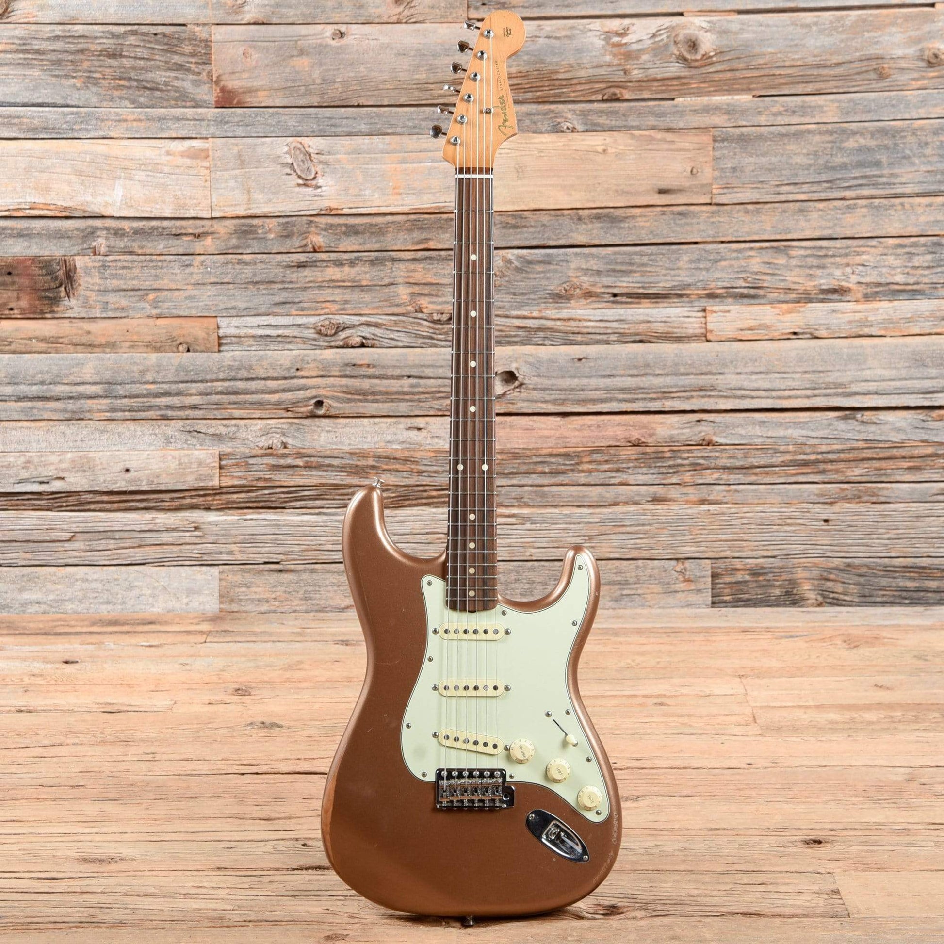 Fender Road Worn '60s Stratocaster Firemist Gold 2020 Electric Guitars / Solid Body