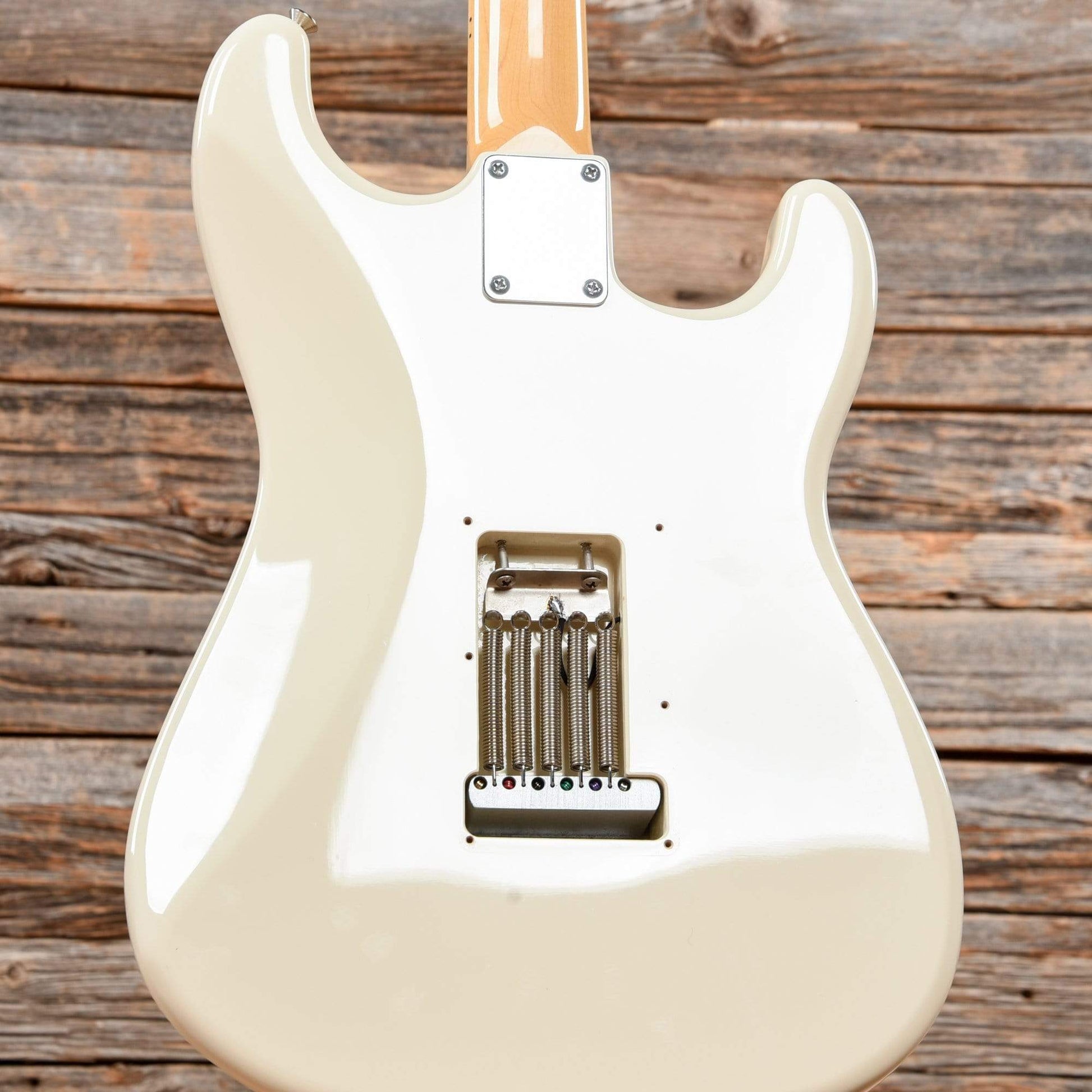 Fender ST68-72L Stratocaster Vintage White Electric Guitars / Solid Body