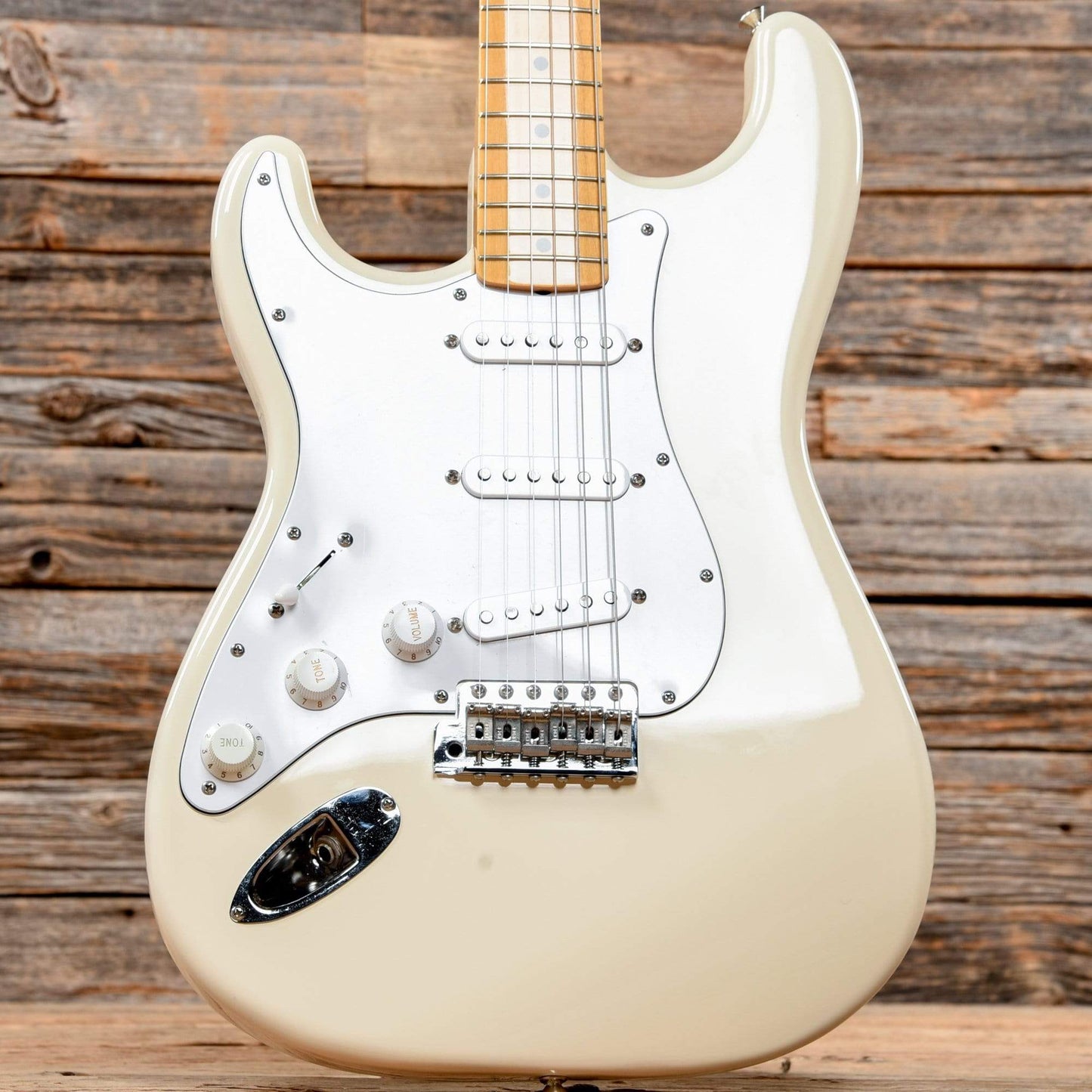 Fender ST68-72L Stratocaster Vintage White Electric Guitars / Solid Body