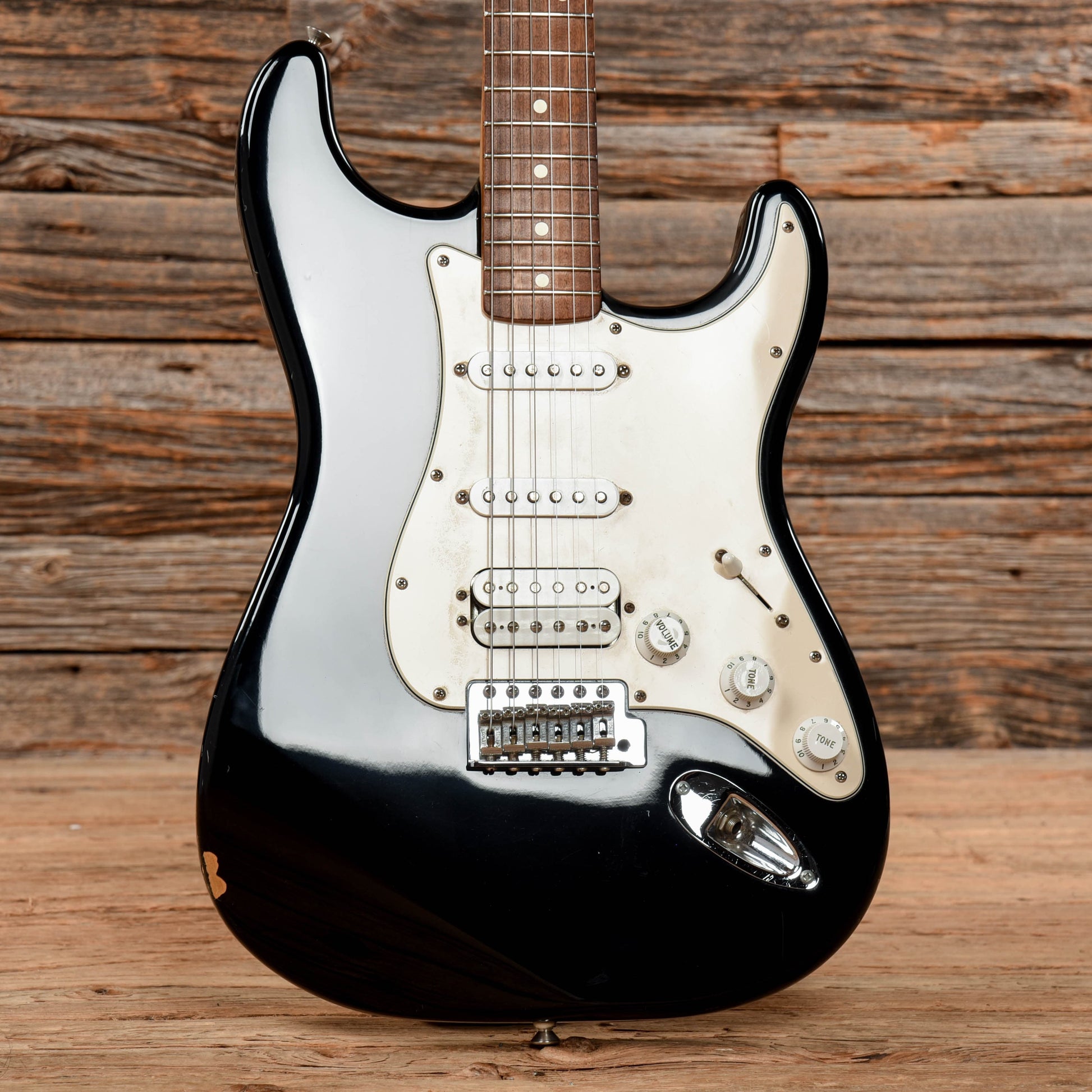 Fender Standard HSS Stratocaster Black 2002 Electric Guitars / Solid Body