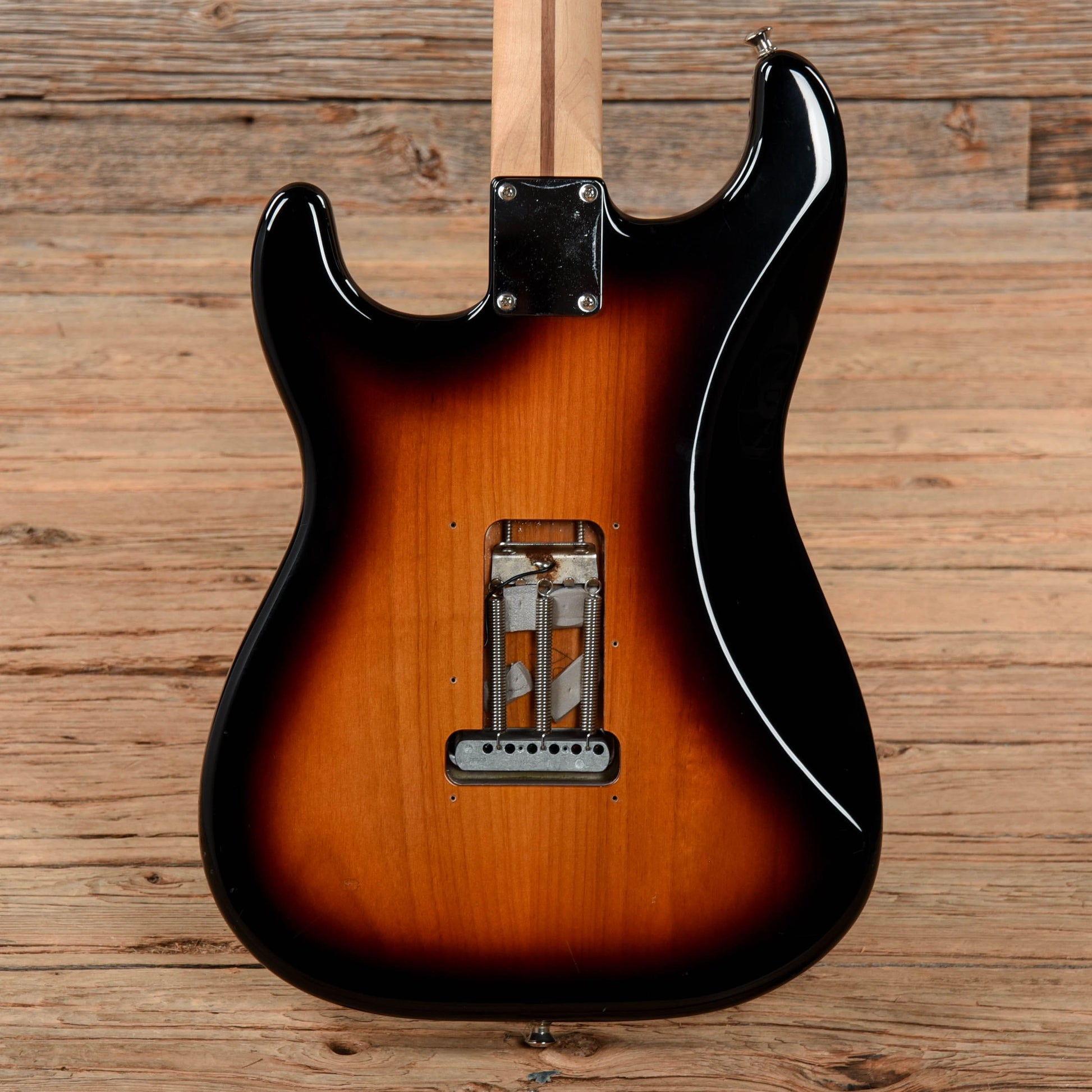 Fender Standard Stratocaster 3-Tone Sunburst 2015 Electric Guitars / Solid Body