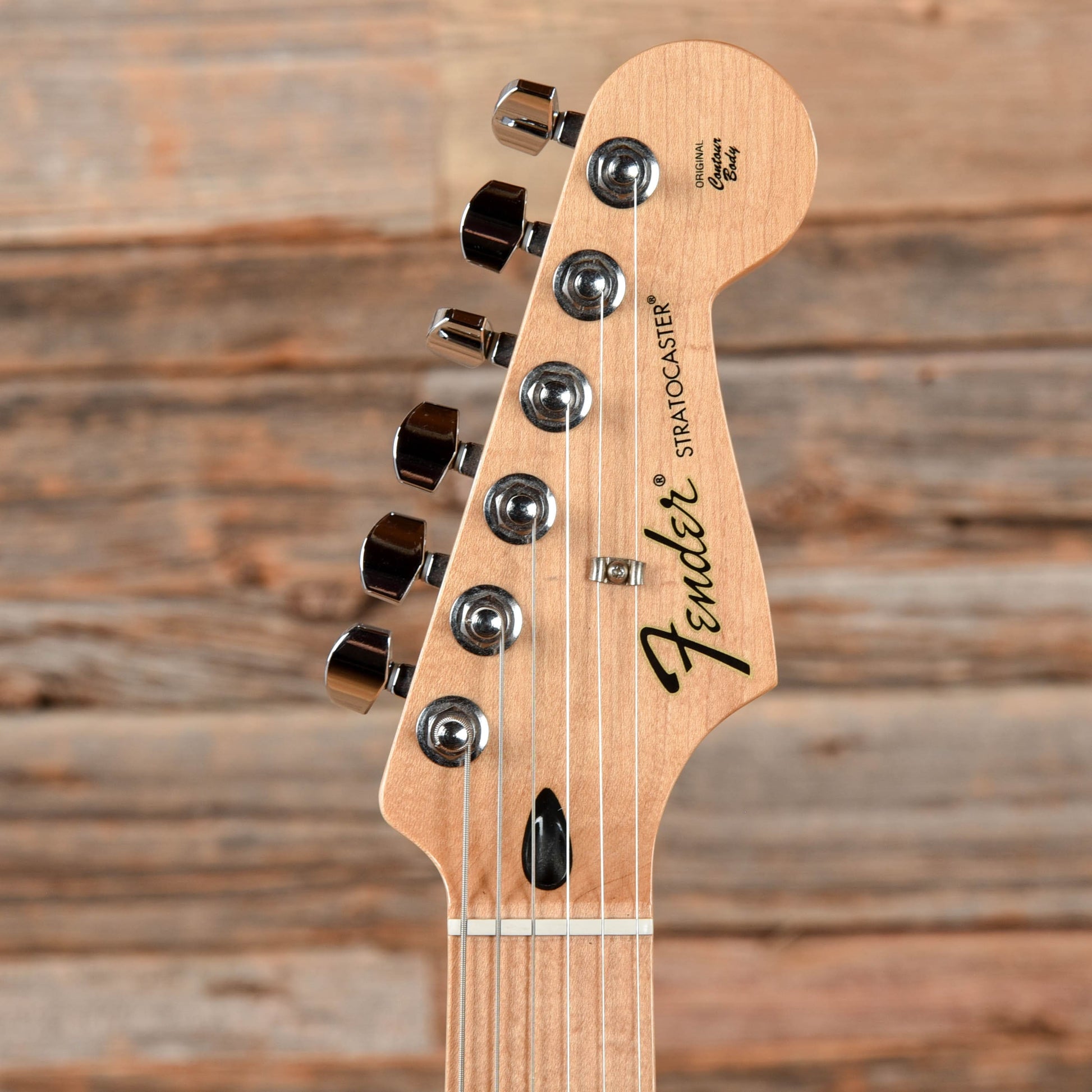 Fender Standard Stratocaster 3-Tone Sunburst 2015 Electric Guitars / Solid Body