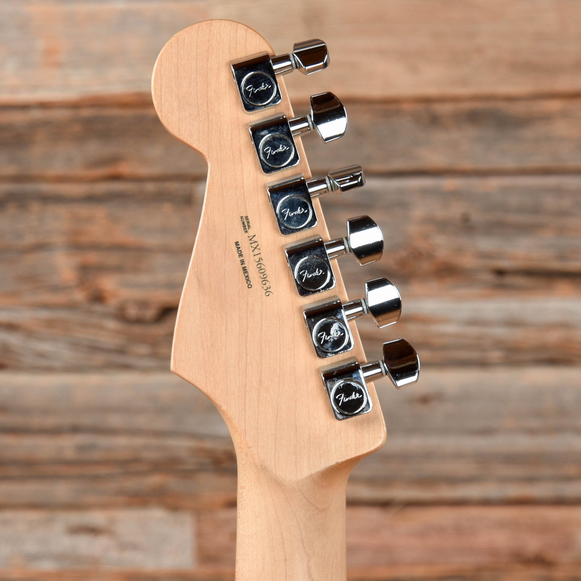 Fender Standard Stratocaster 3-Tone Sunburst 2015 Electric Guitars / Solid Body