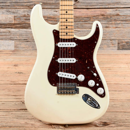 Fender Standard Stratocaster Antique White Tint 2011 Electric Guitars / Solid Body