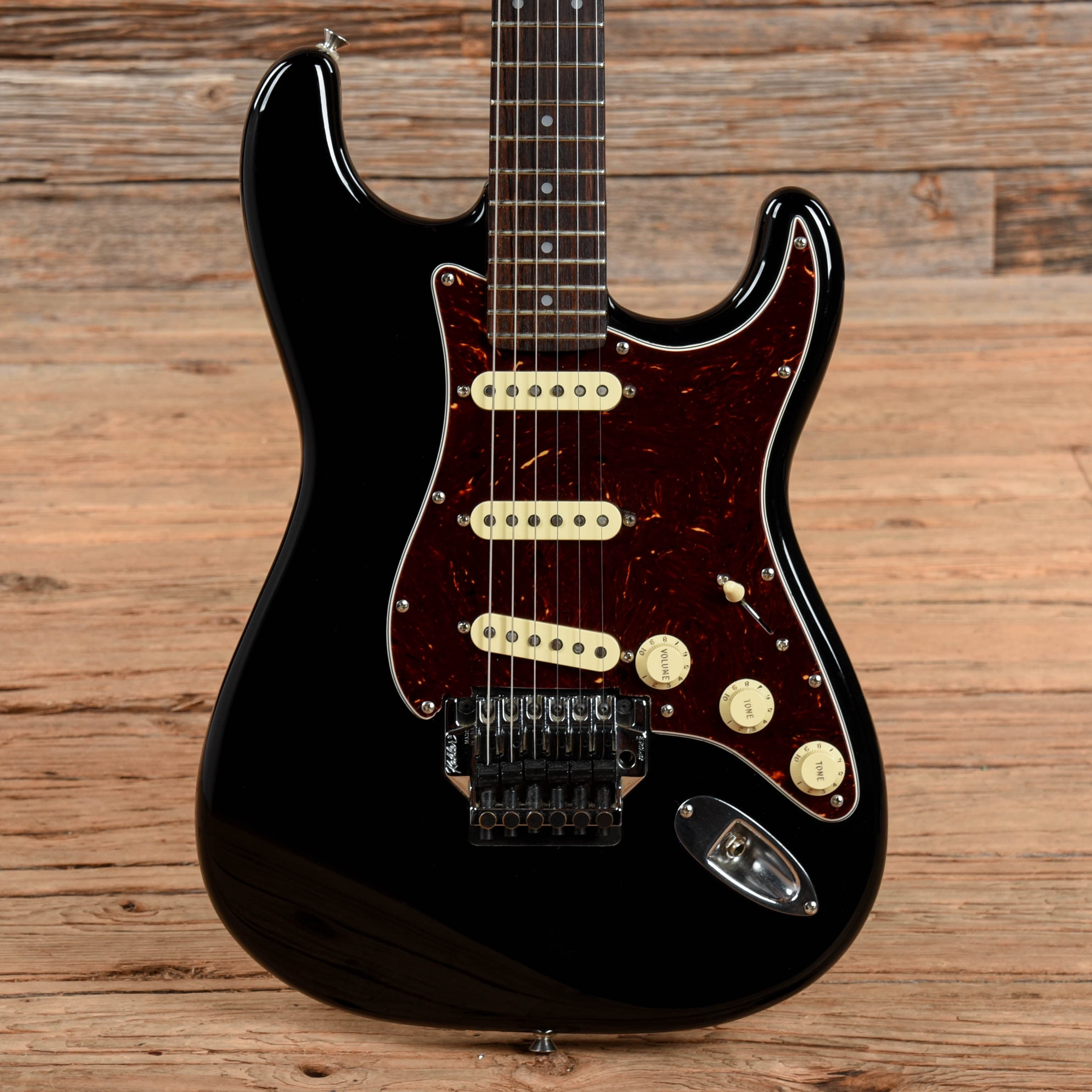 Fender Standard Stratocaster Black 1988 – Chicago Music Exchange