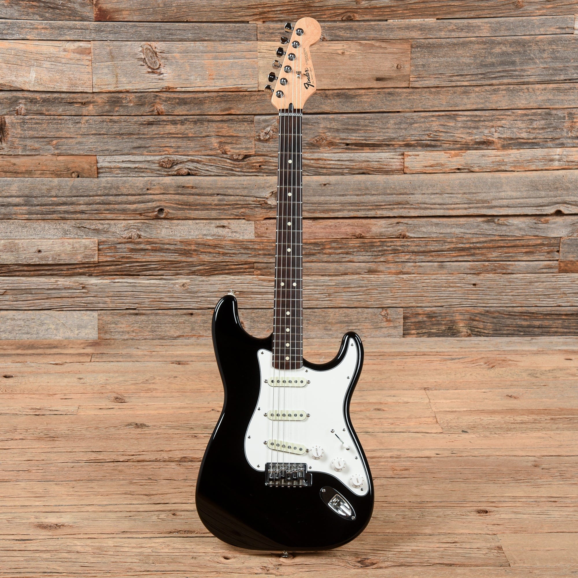 Fender Standard Stratocaster Black 1996 Electric Guitars / Solid Body