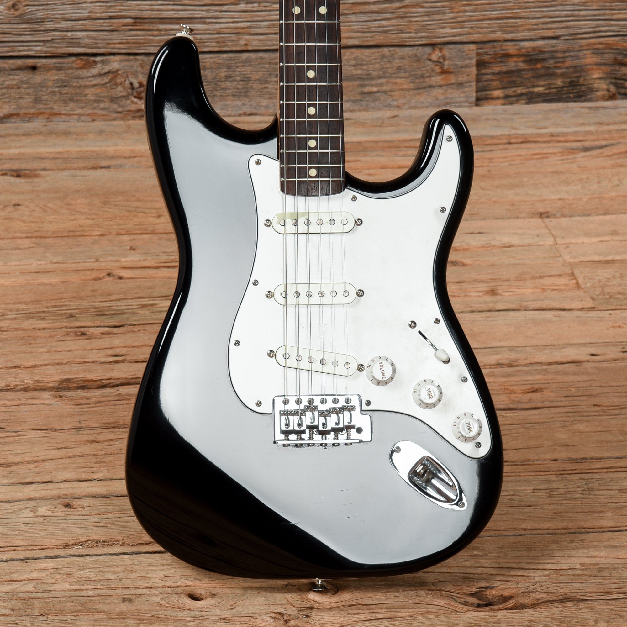 Fender Standard Stratocaster Black 1996 Electric Guitars / Solid Body