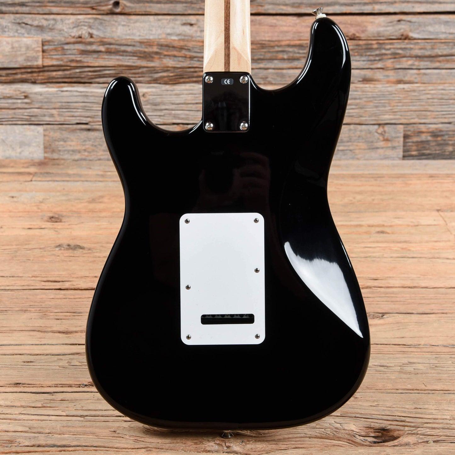 Fender Standard Stratocaster Black 1998 Electric Guitars / Solid Body
