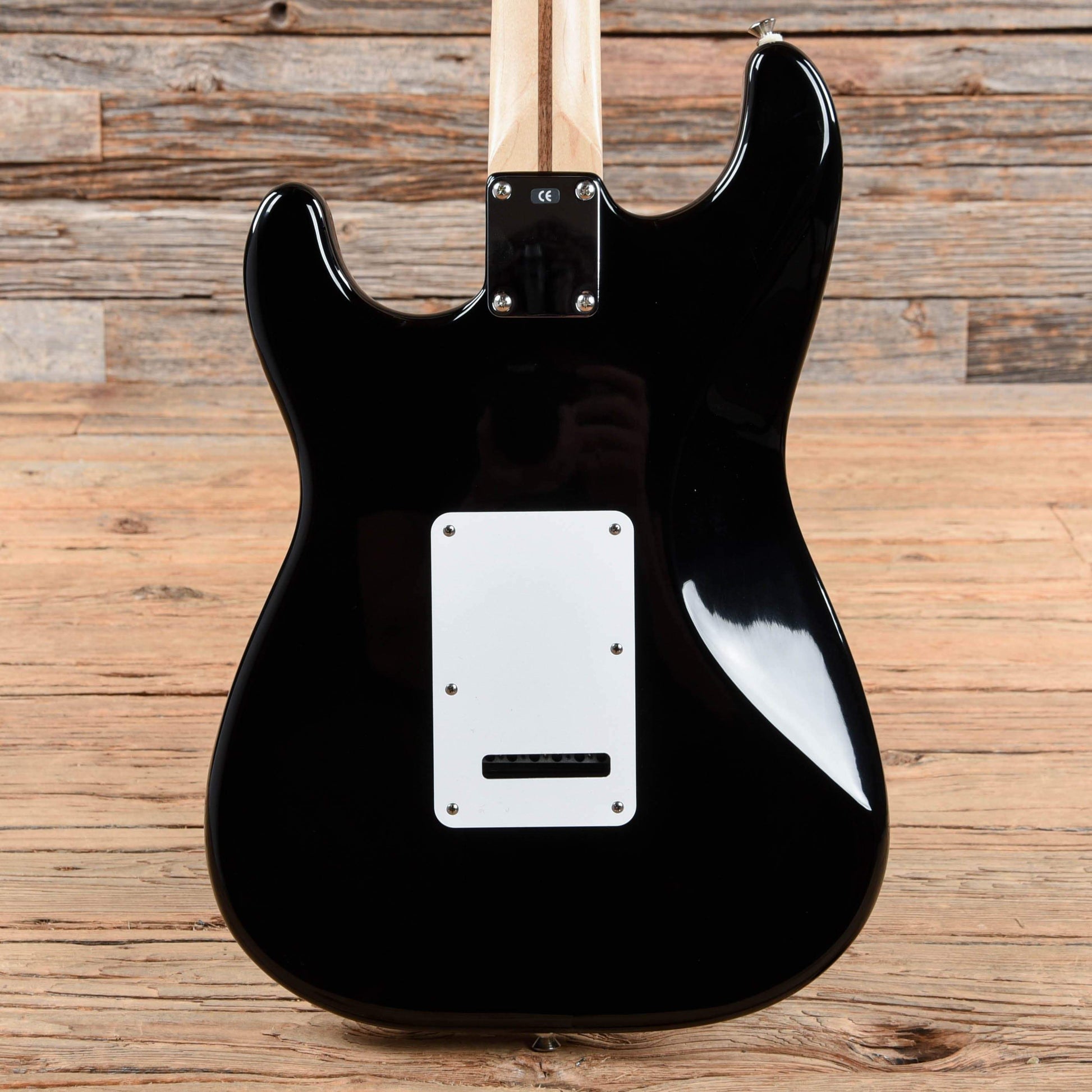 Fender Standard Stratocaster Black 1998 Electric Guitars / Solid Body
