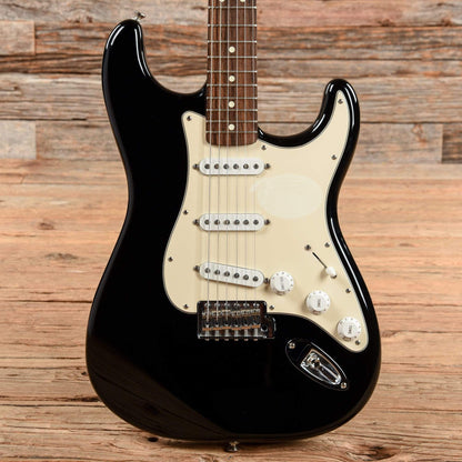 Fender Standard Stratocaster Black 2005 Electric Guitars / Solid Body
