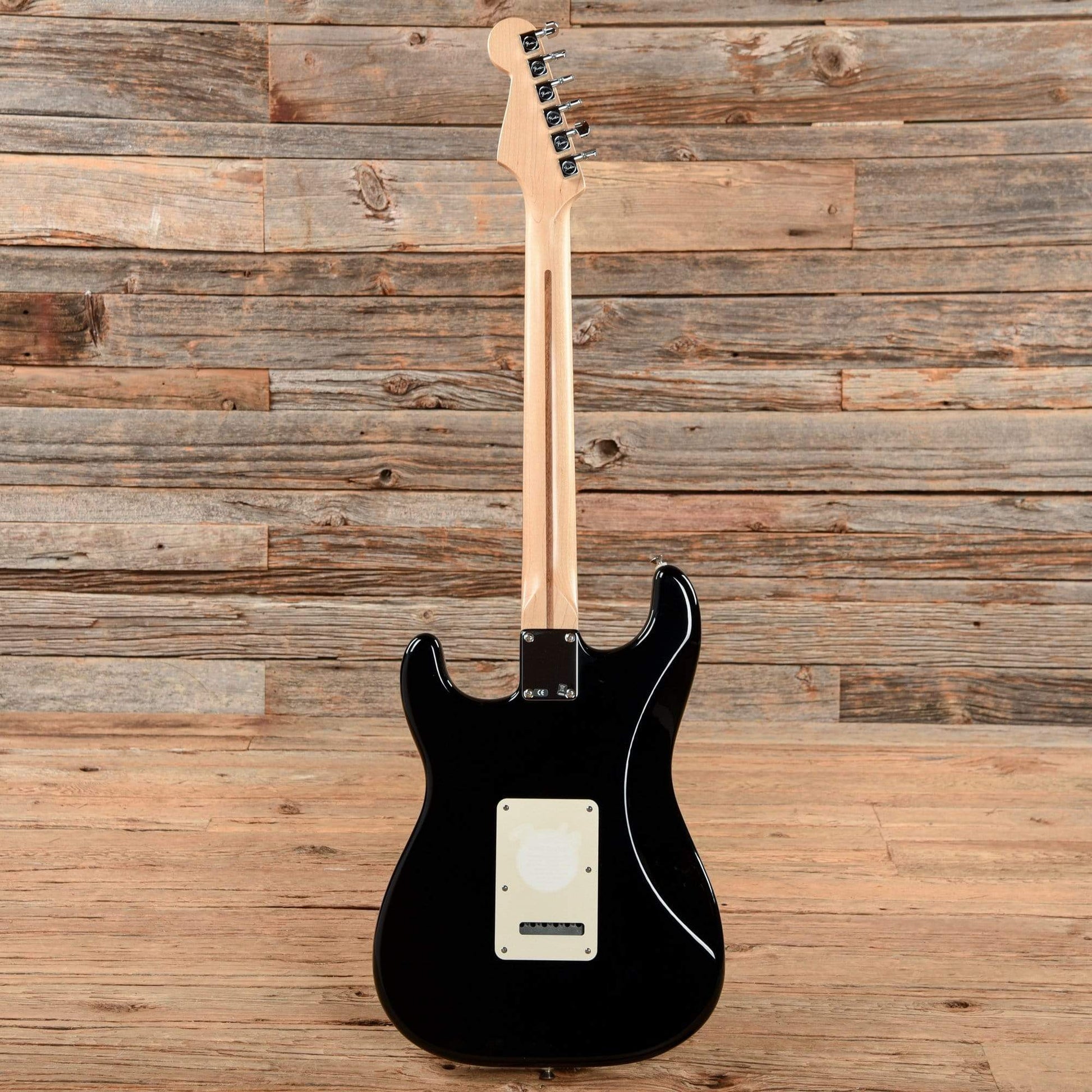 Fender Standard Stratocaster Black 2005 Electric Guitars / Solid Body