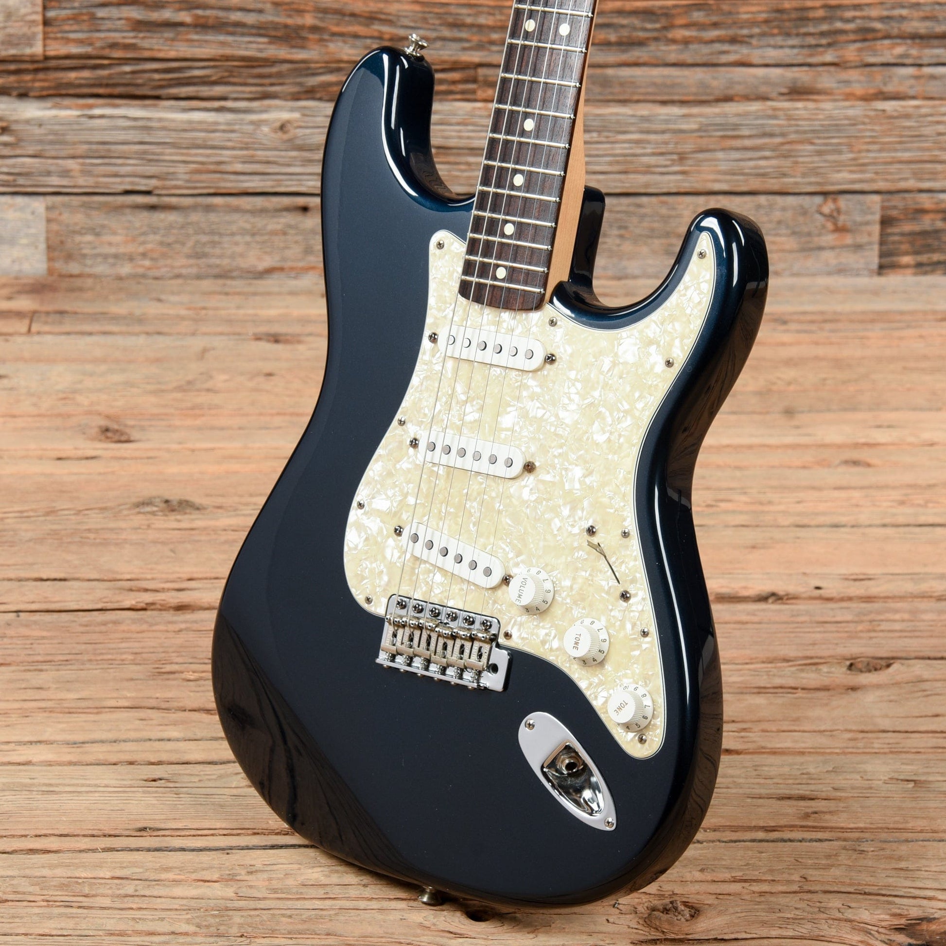 Fender Standard Stratocaster Black 2005 Electric Guitars / Solid Body