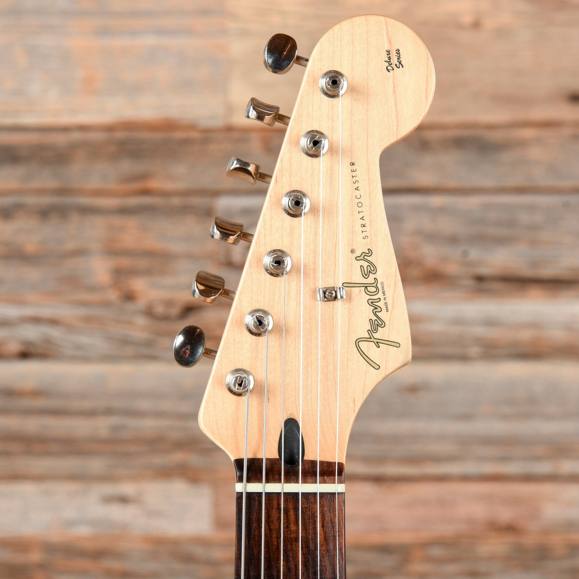 Fender Standard Stratocaster Black 2005 Electric Guitars / Solid Body
