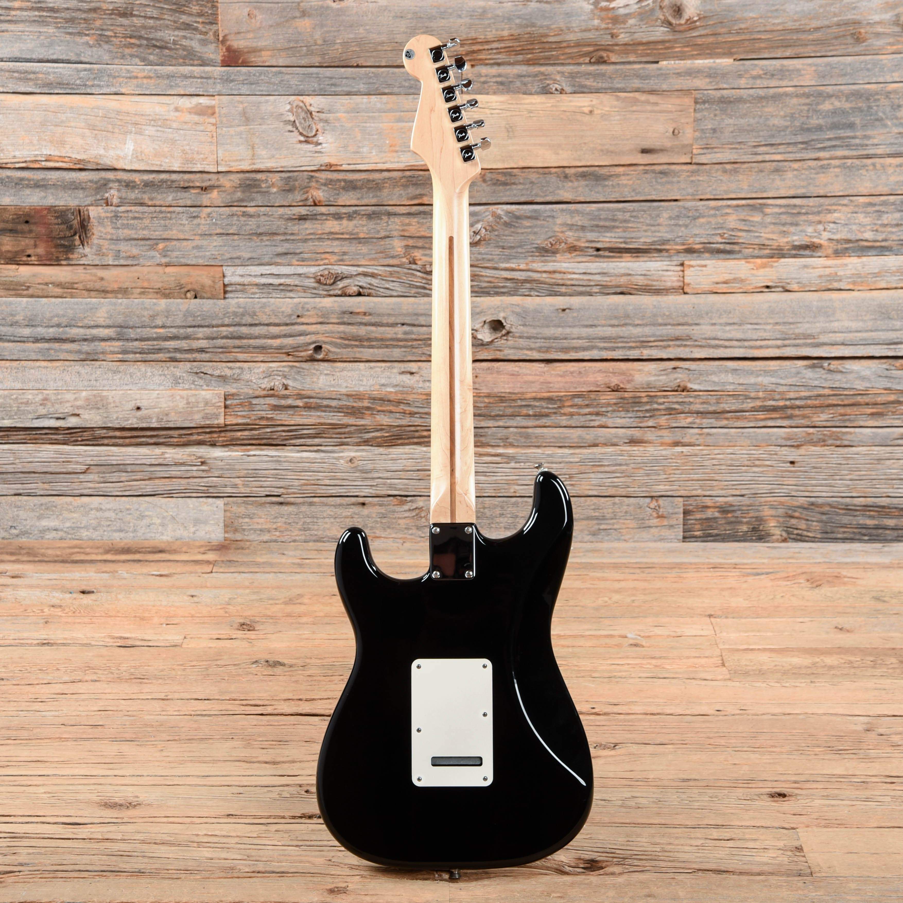 Fender Standard Stratocaster Black 2006 Electric Guitars / Solid Body