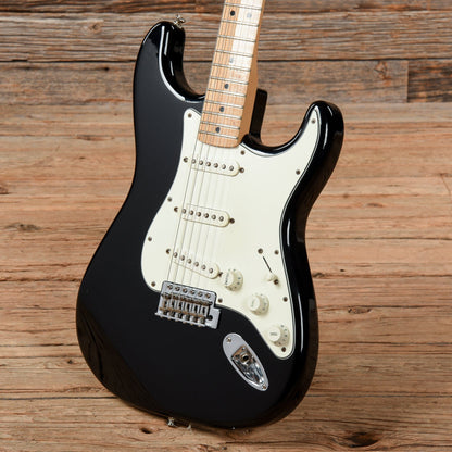 Fender Standard Stratocaster Black 2018 Electric Guitars / Solid Body