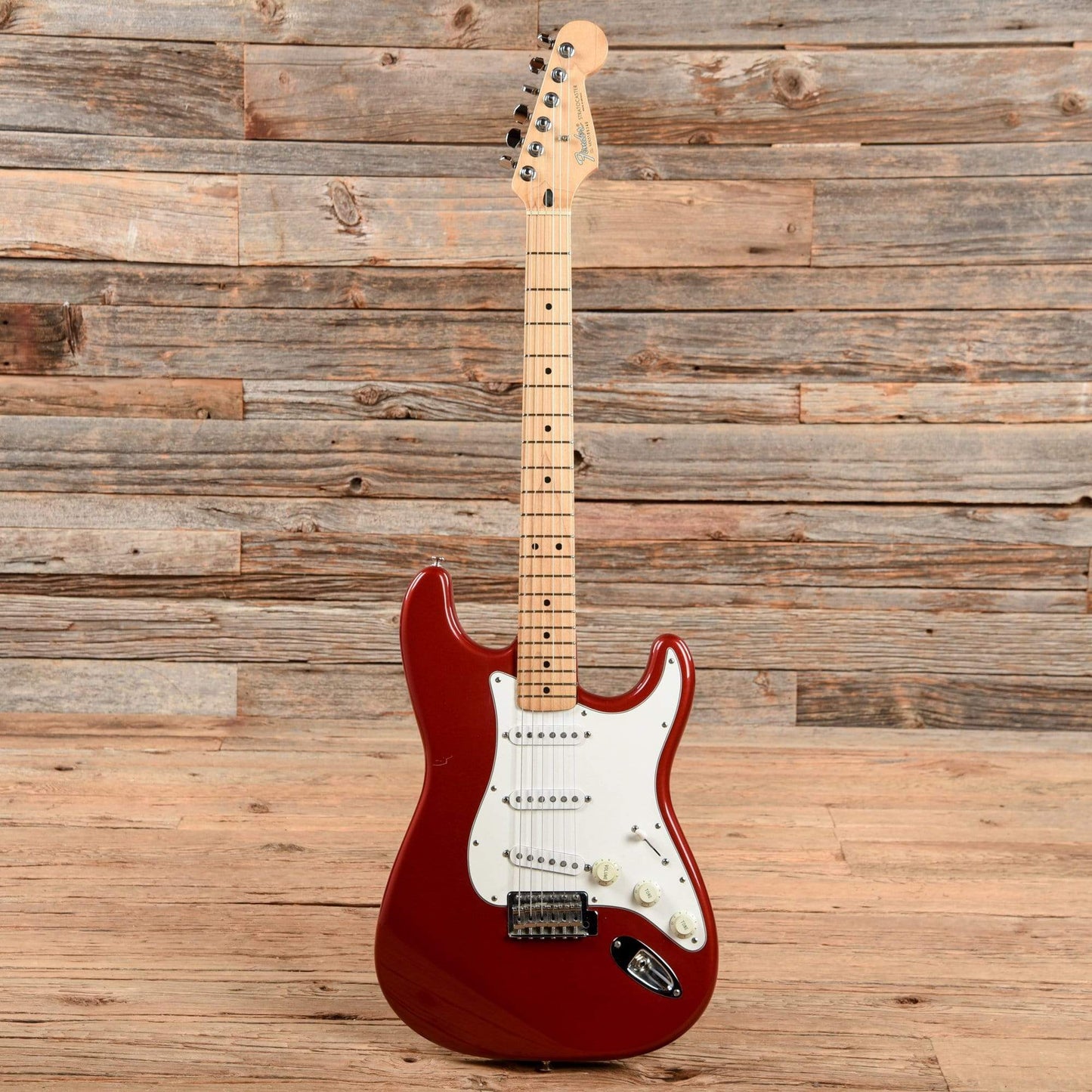 Fender Standard Stratocaster Candy Apple Red 2005 Electric Guitars / Solid Body
