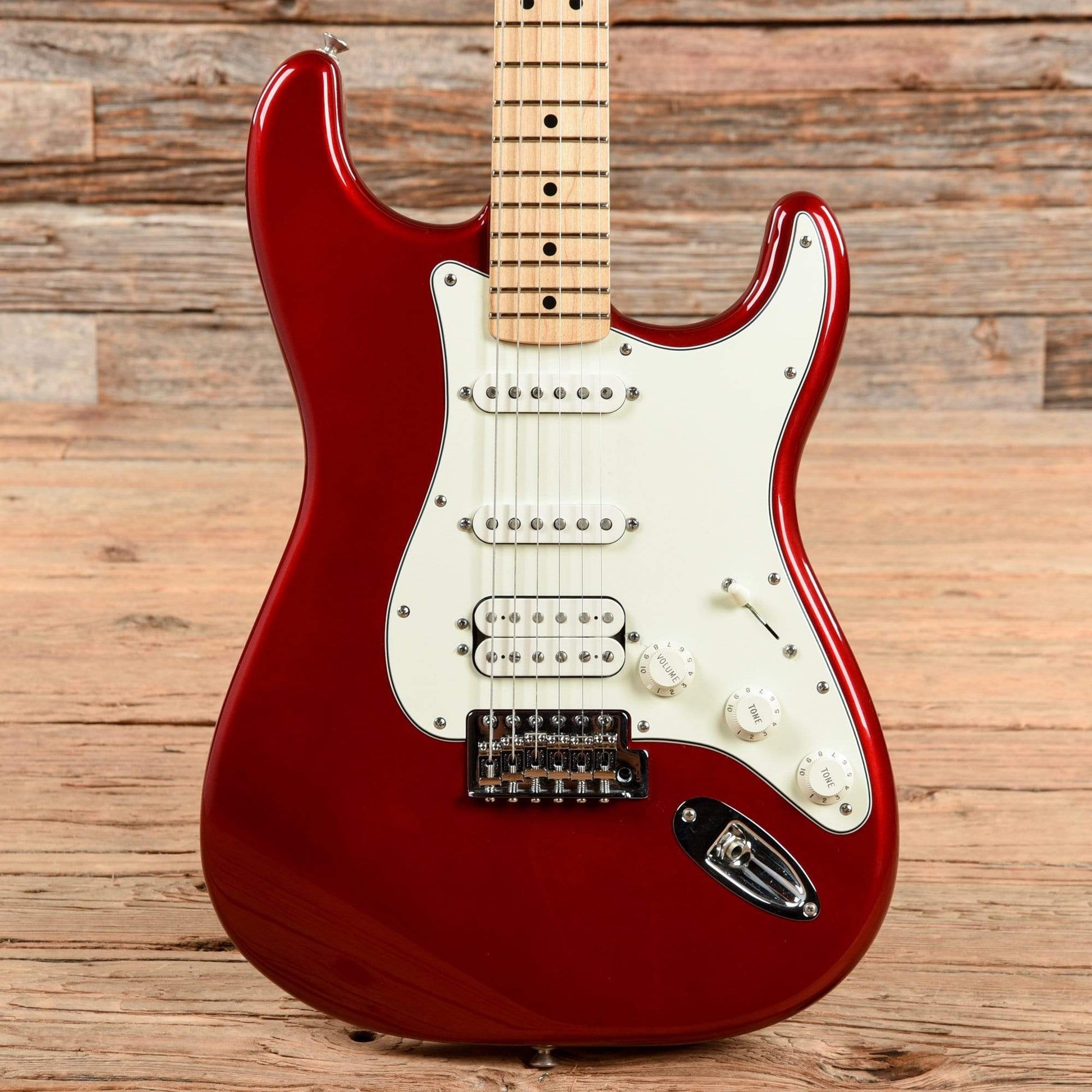 Fender Standard Stratocaster HSS Candy Apple Red 2015 Electric Guitars / Solid Body