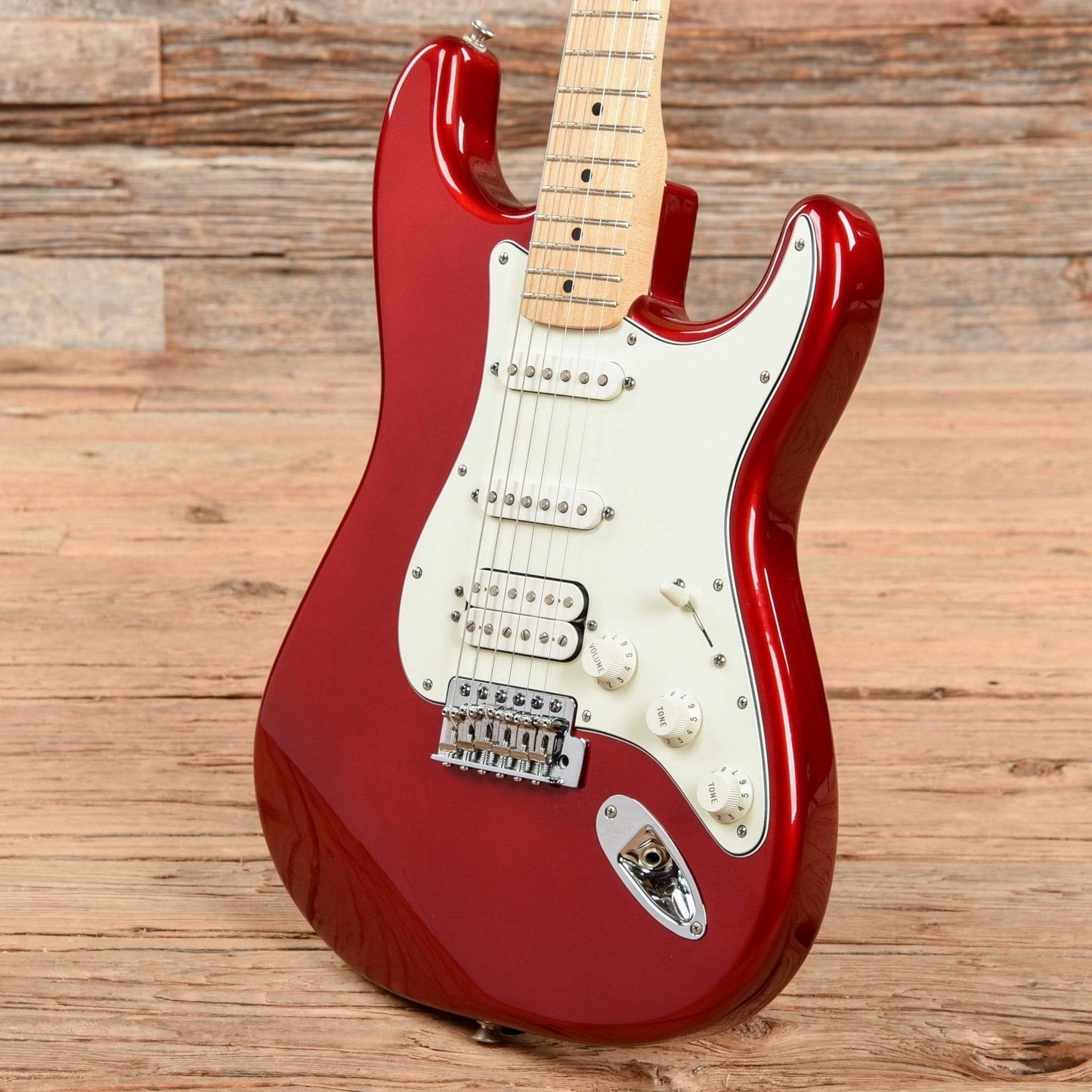 Fender Standard Stratocaster HSS Candy Apple Red 2015 Electric Guitars / Solid Body