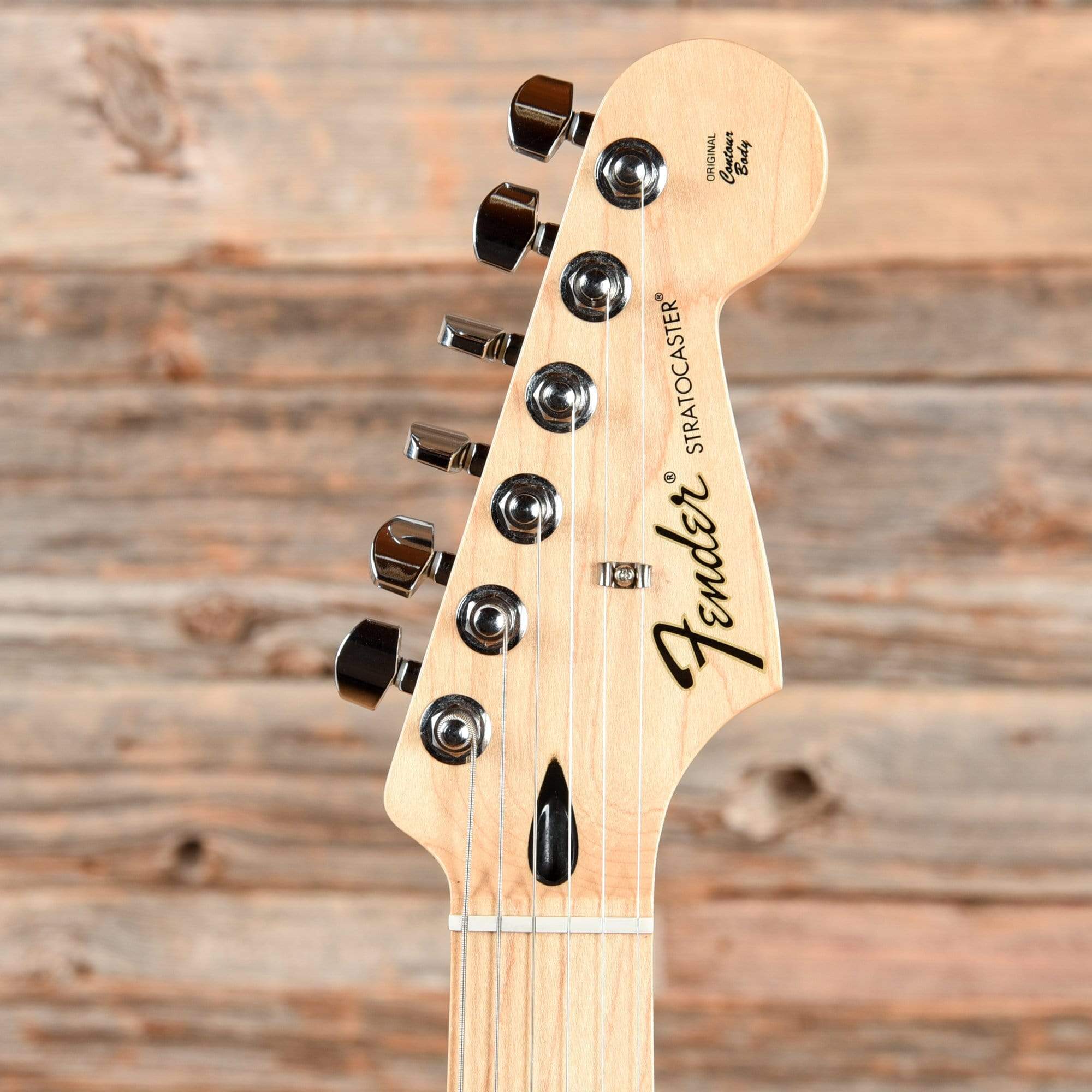 Fender Standard Stratocaster HSS Candy Apple Red 2015 Electric Guitars / Solid Body