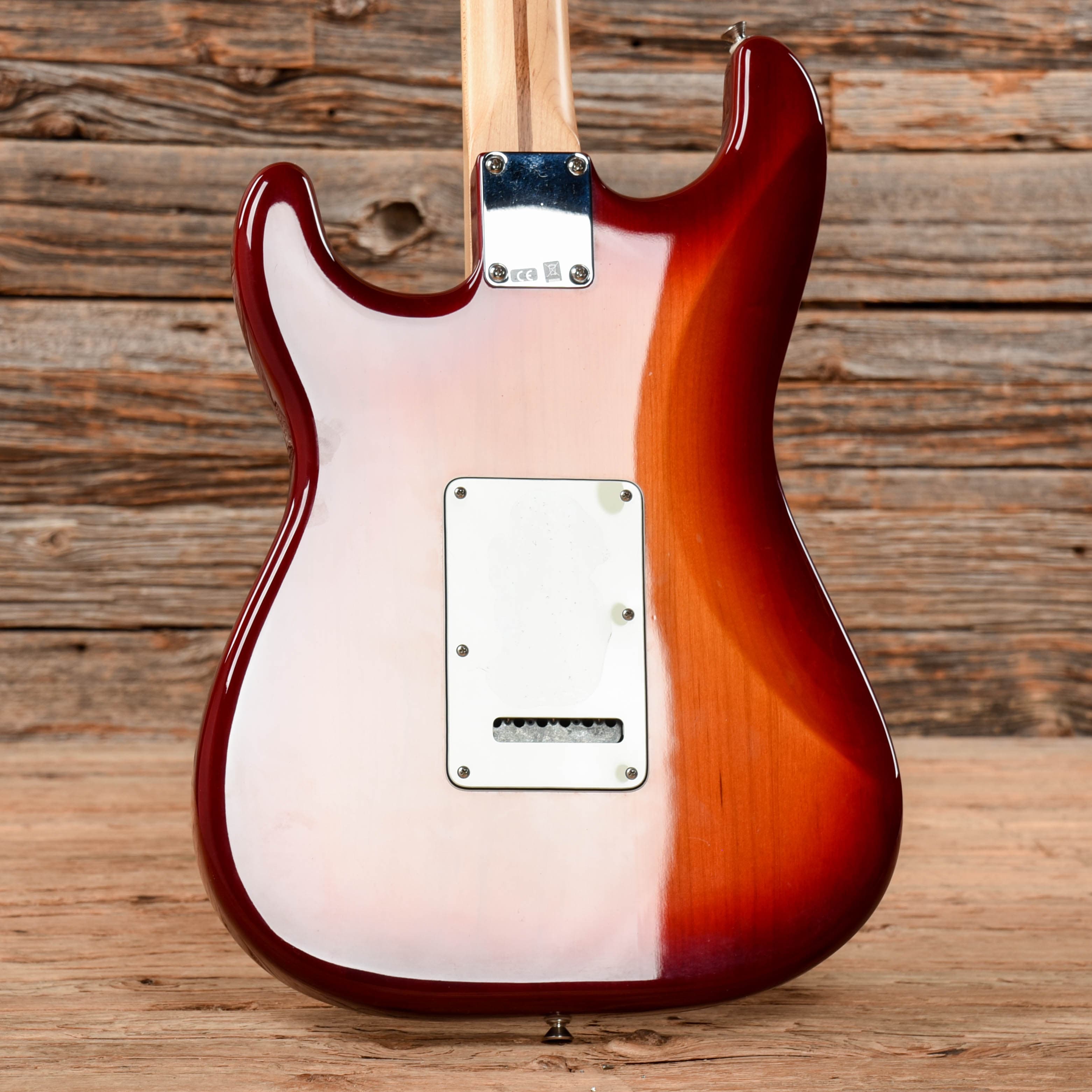 Fender Standard Stratocaster HSS Plus Top Sienna Sunburst 2017 Electric Guitars / Solid Body