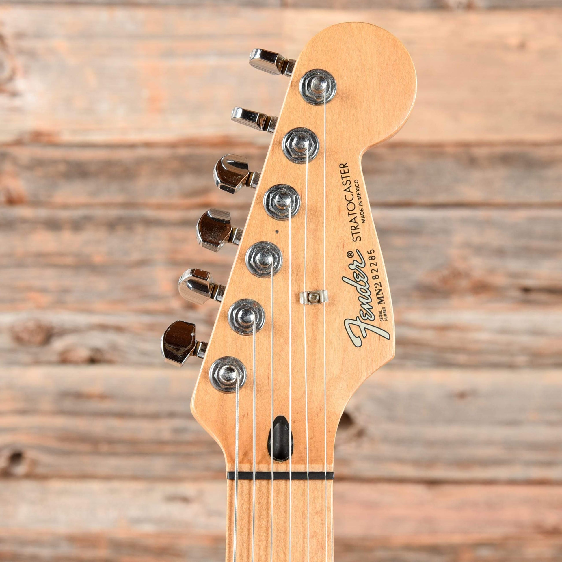 Fender Standard Stratocaster Lake Placid Blue 1992 Electric Guitars / Solid Body