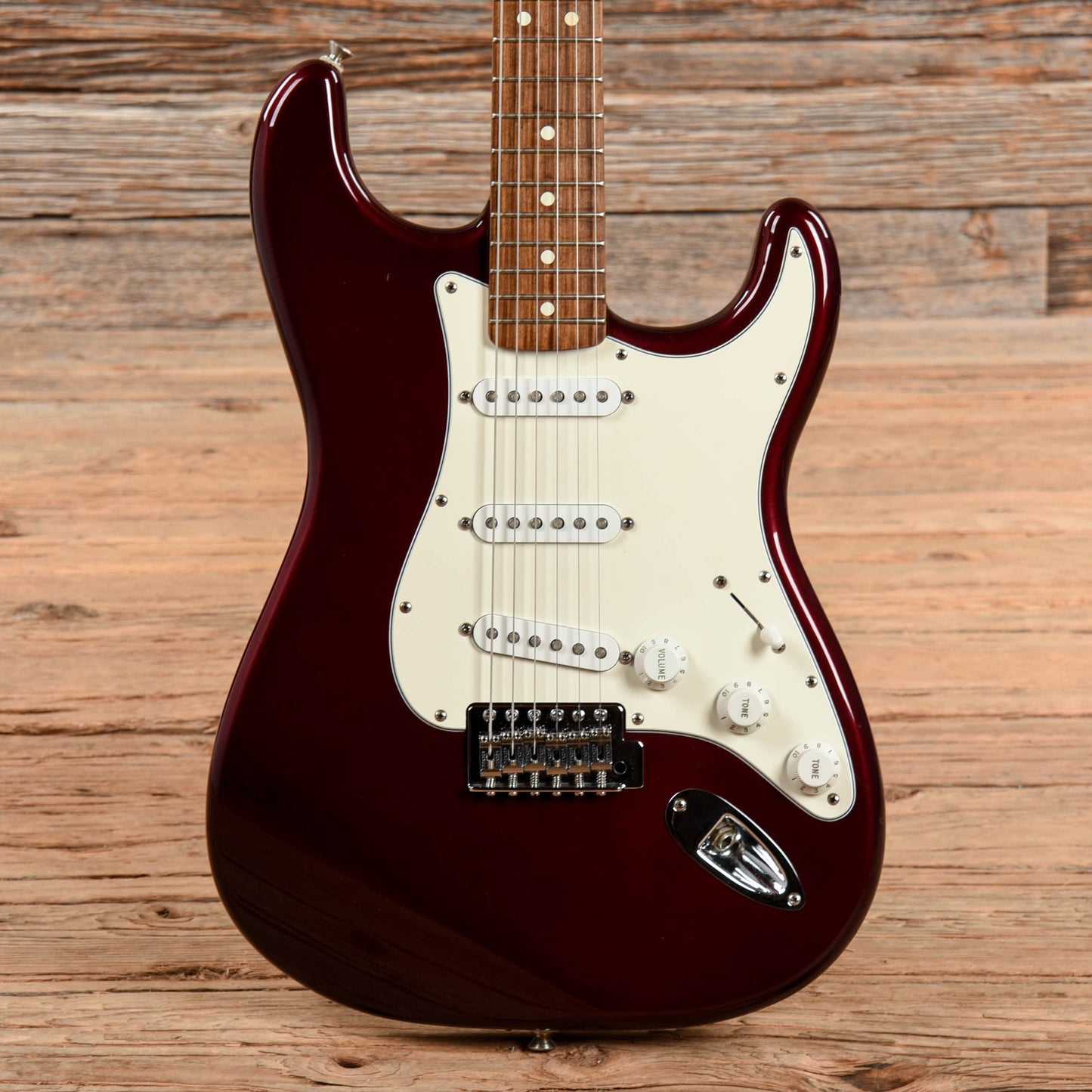 Fender Standard Stratocaster Midnight Wine 2001 Electric Guitars / Solid Body