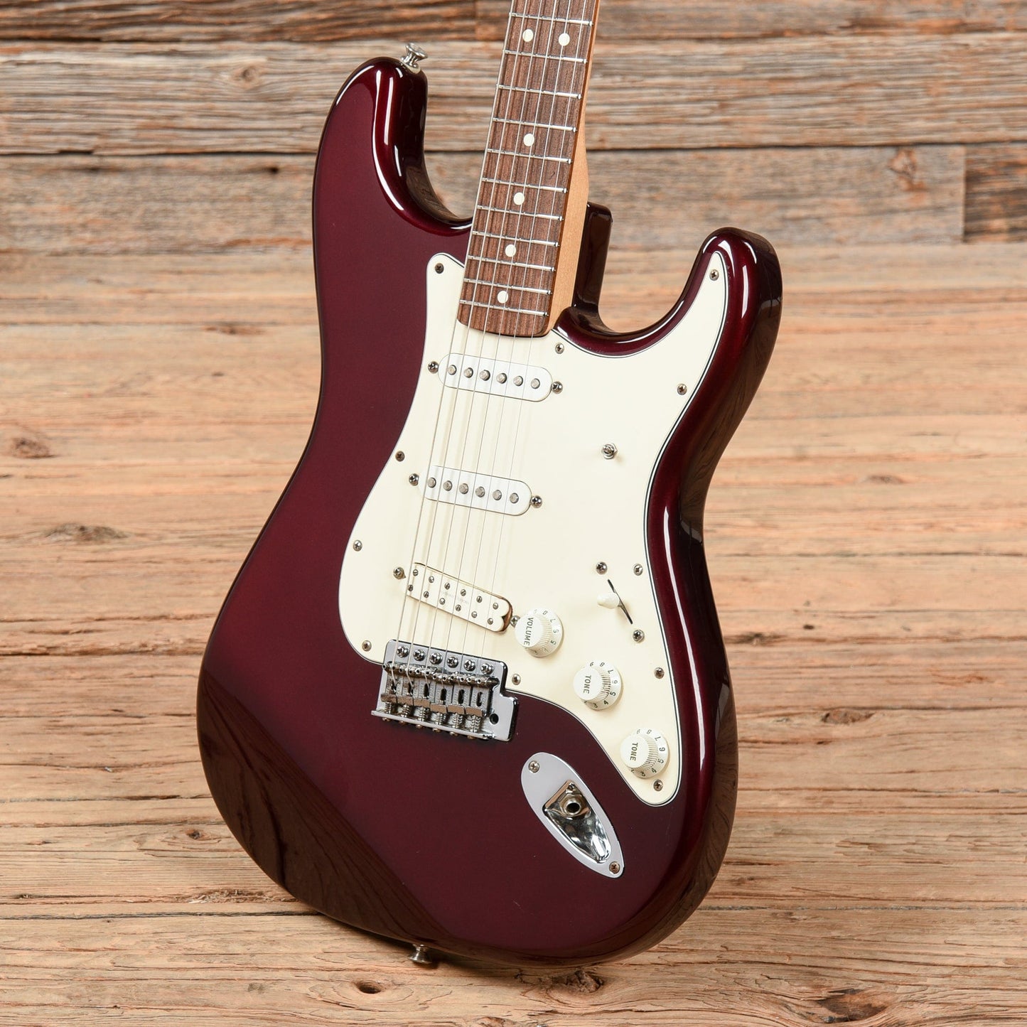Fender Standard Stratocaster Midnight Wine 2001 Electric Guitars / Solid Body