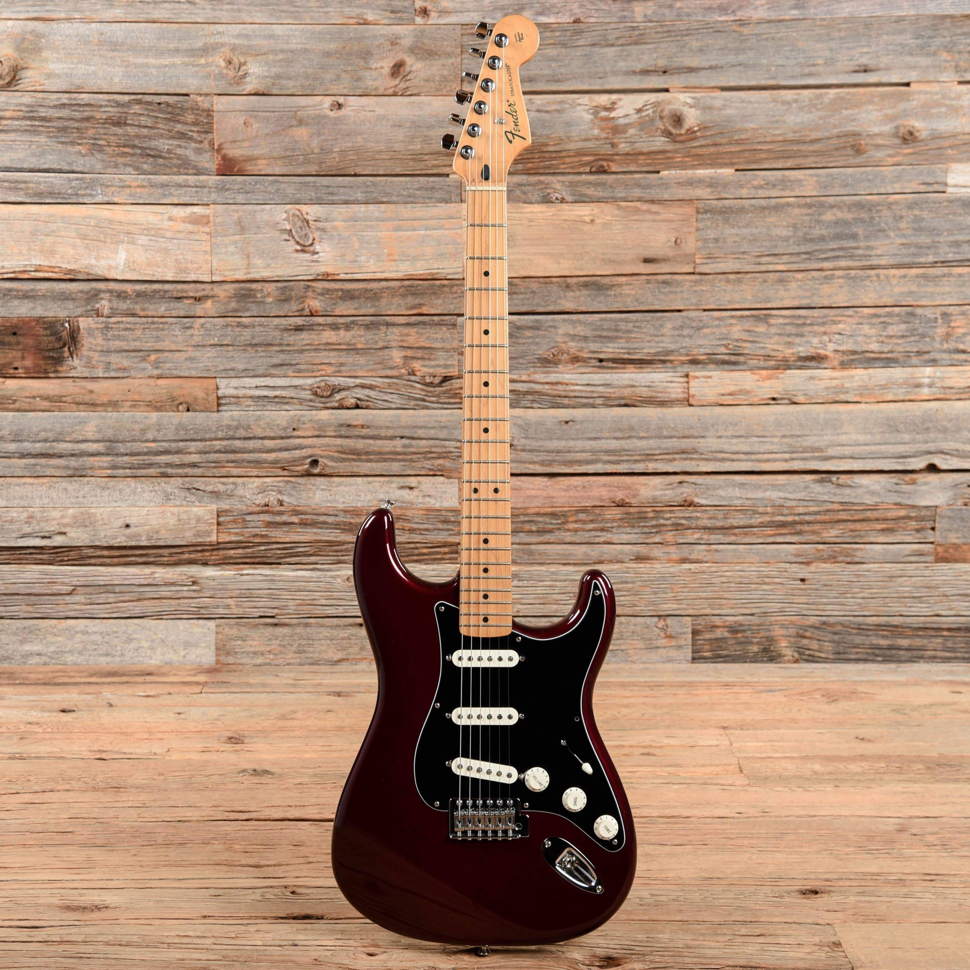 Fender Standard Stratocaster Midnight Wine 2008 Electric Guitars / Solid Body