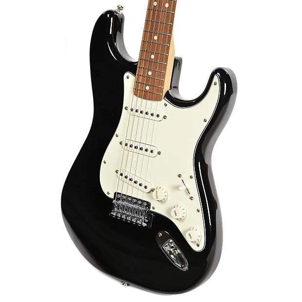 Fender Standard Stratocaster PF Black Electric Guitars / Solid Body