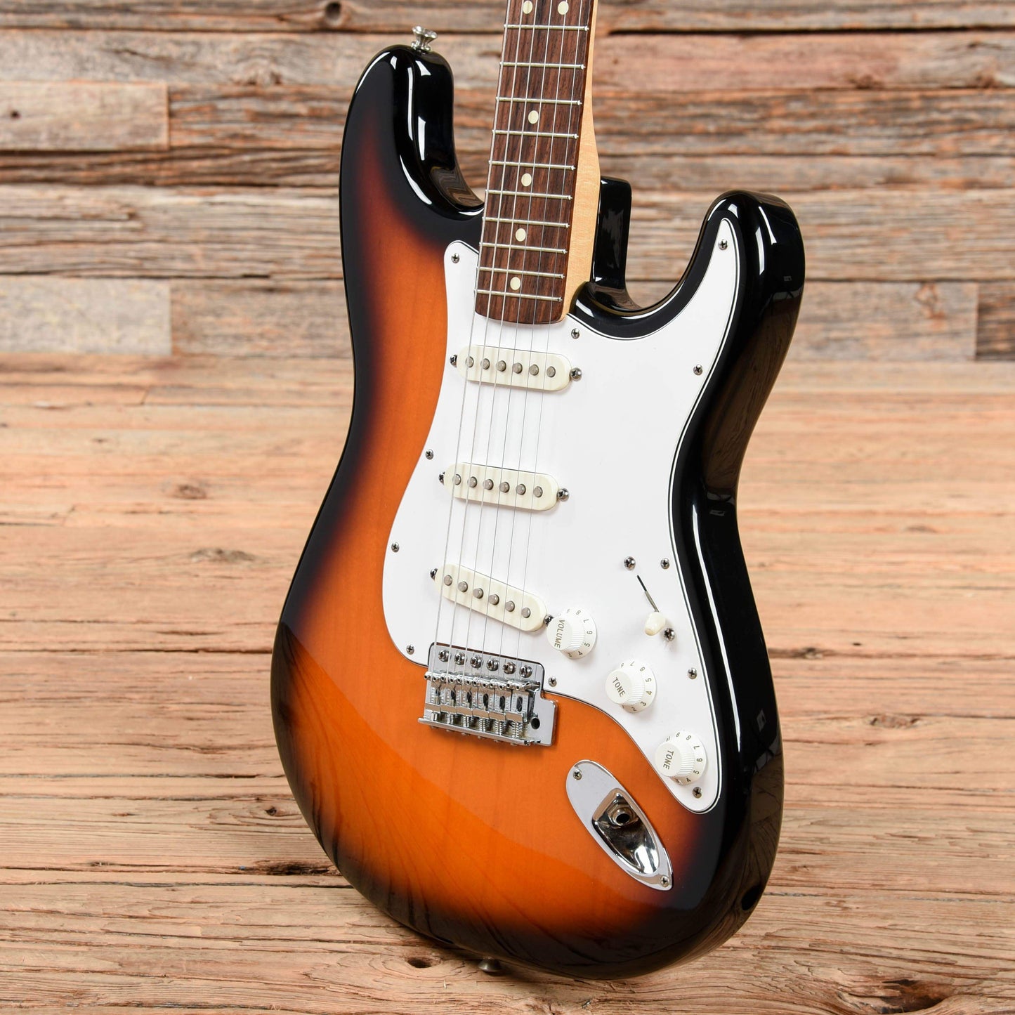 Fender Standard Stratocaster Sunburst 1993 Electric Guitars / Solid Body