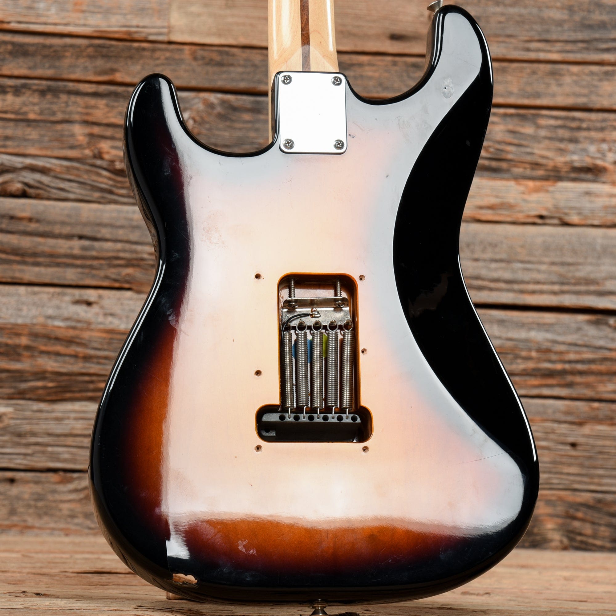 Fender Standard Stratocaster Sunburst 2001 Electric Guitars / Solid Body