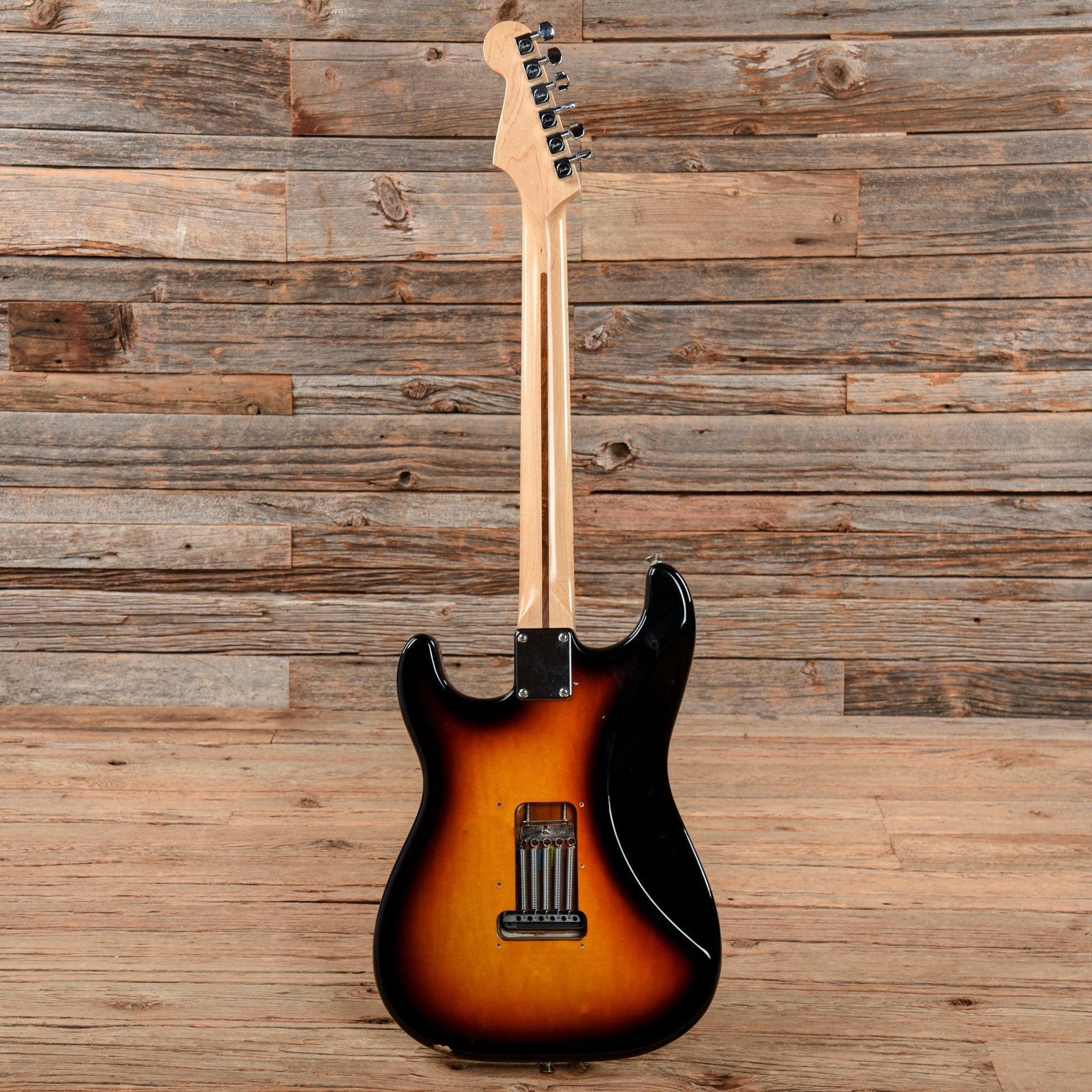 Fender Standard Stratocaster Sunburst 2001 Electric Guitars / Solid Body
