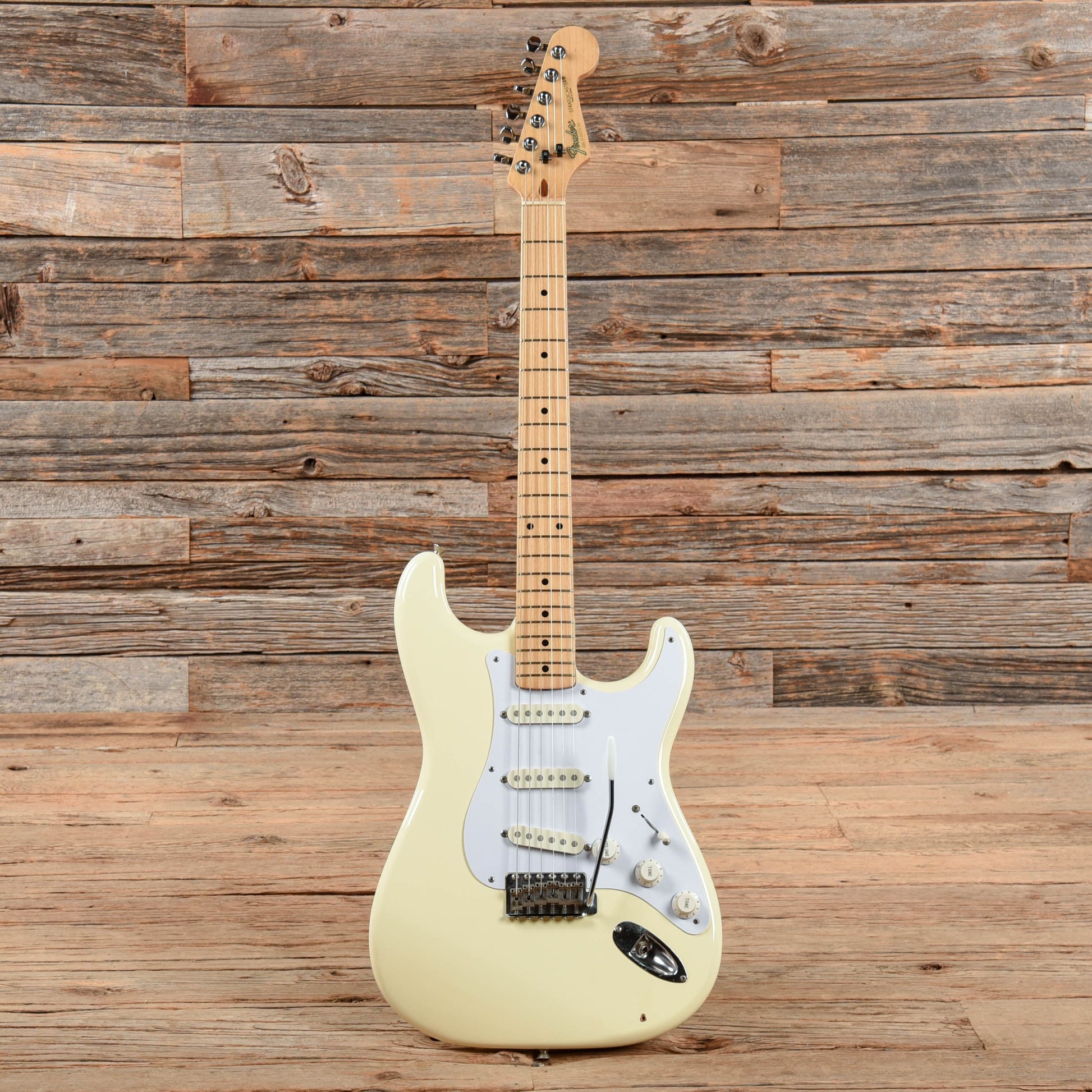 Fender Standard Stratocaster Vintage White 1989 Electric Guitars / Solid Body