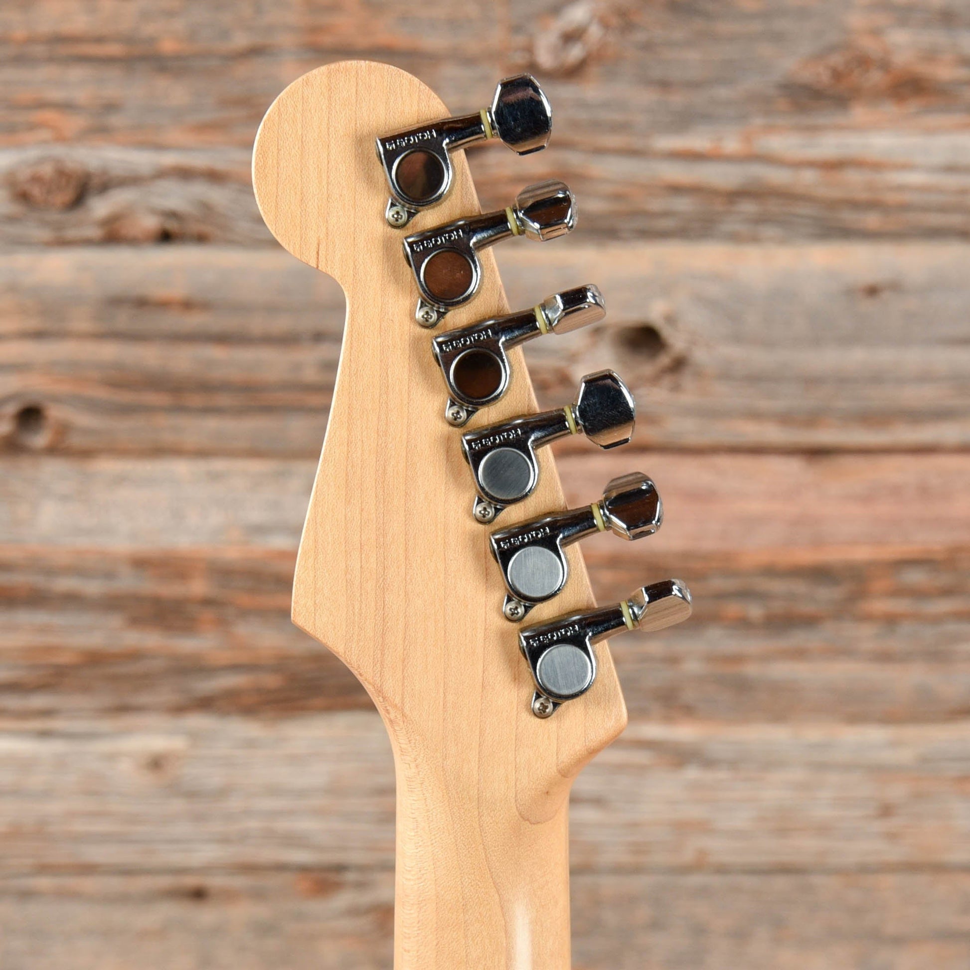 Fender Standard Stratocaster Vintage White 1989 Electric Guitars / Solid Body