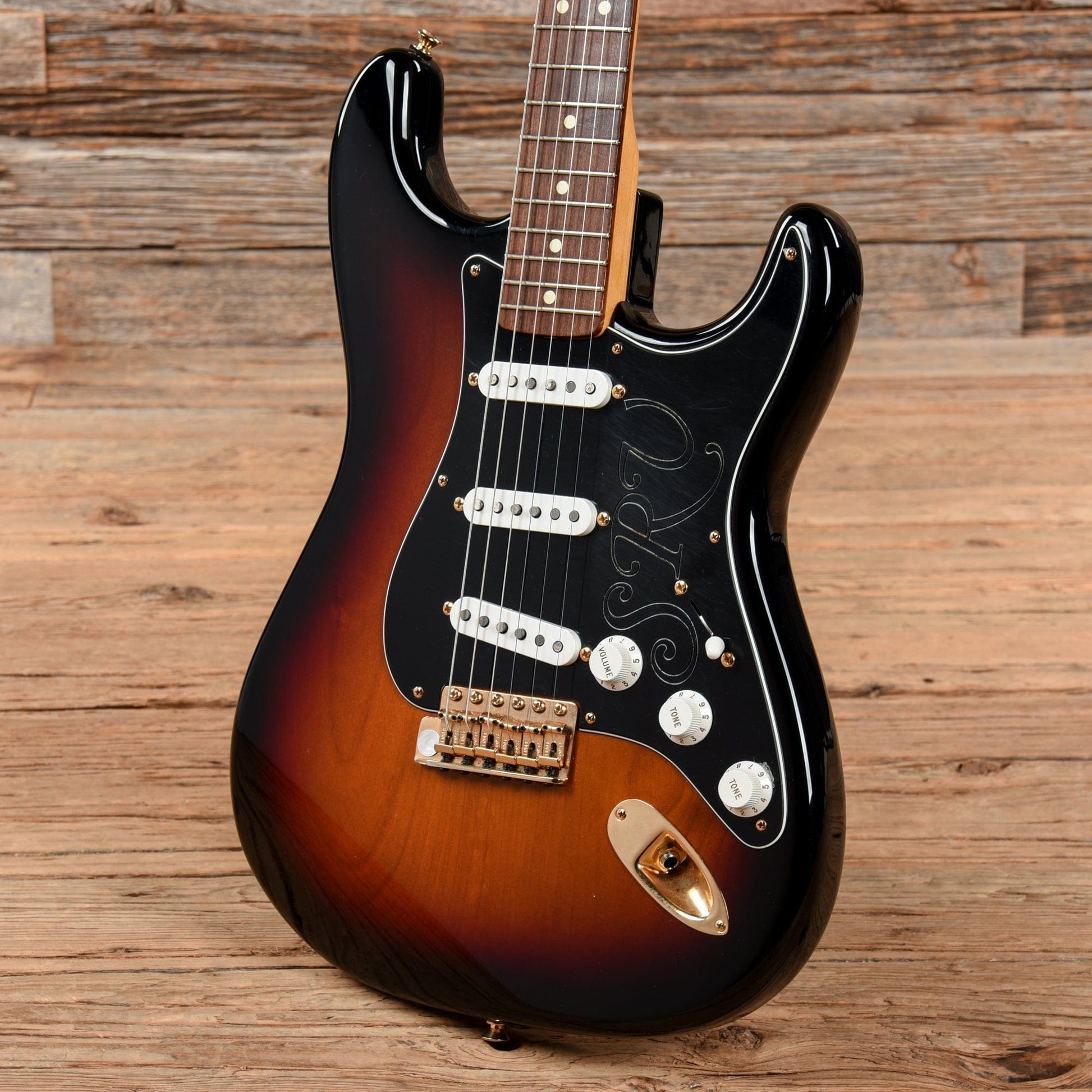 Fender Stevie Ray Vaughan Stratocaster 3-Tone Sunburst 2011 Electric Guitars / Solid Body