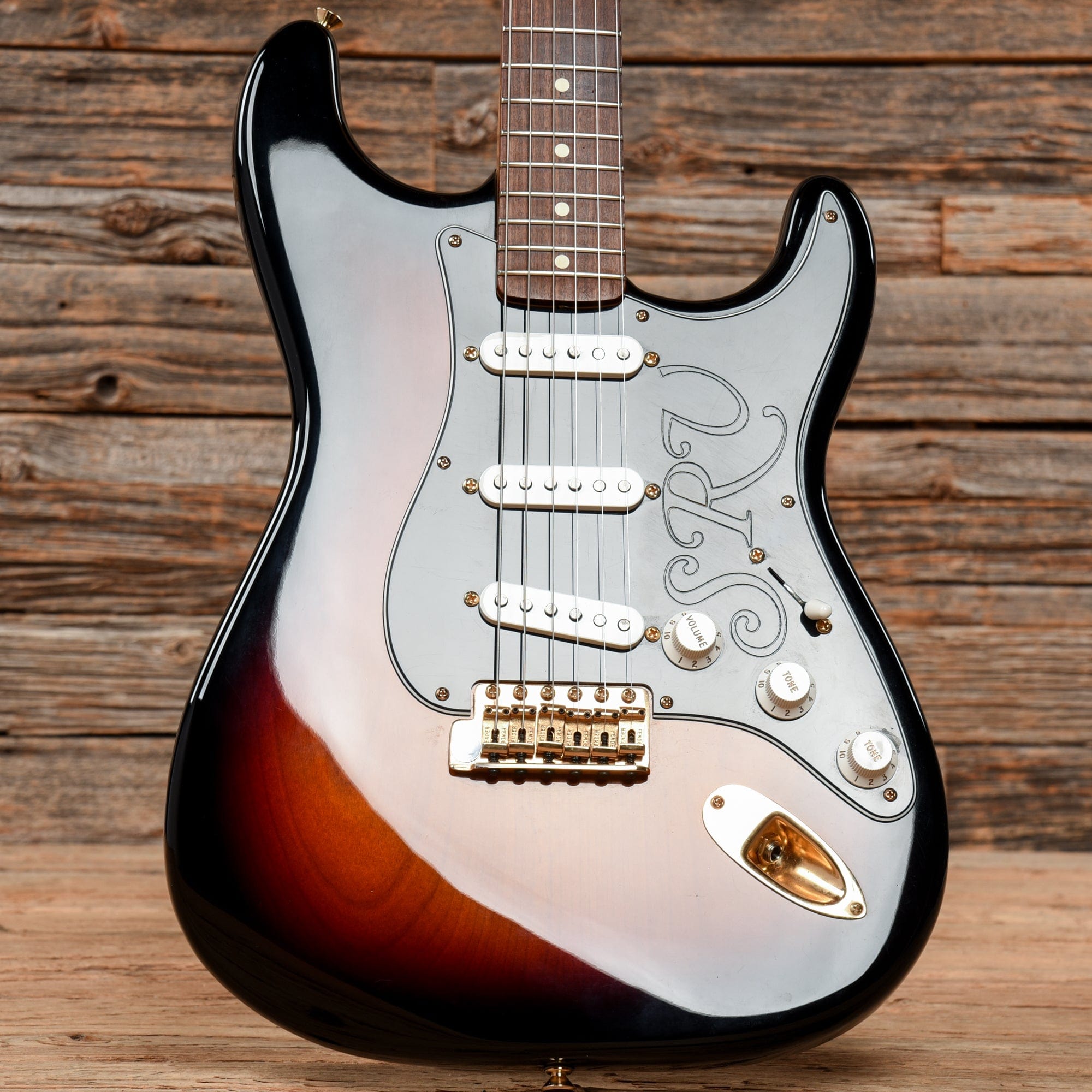 Fender Stevie Ray Vaughan Stratocaster 3-Tone Sunburst 2011 Electric Guitars / Solid Body