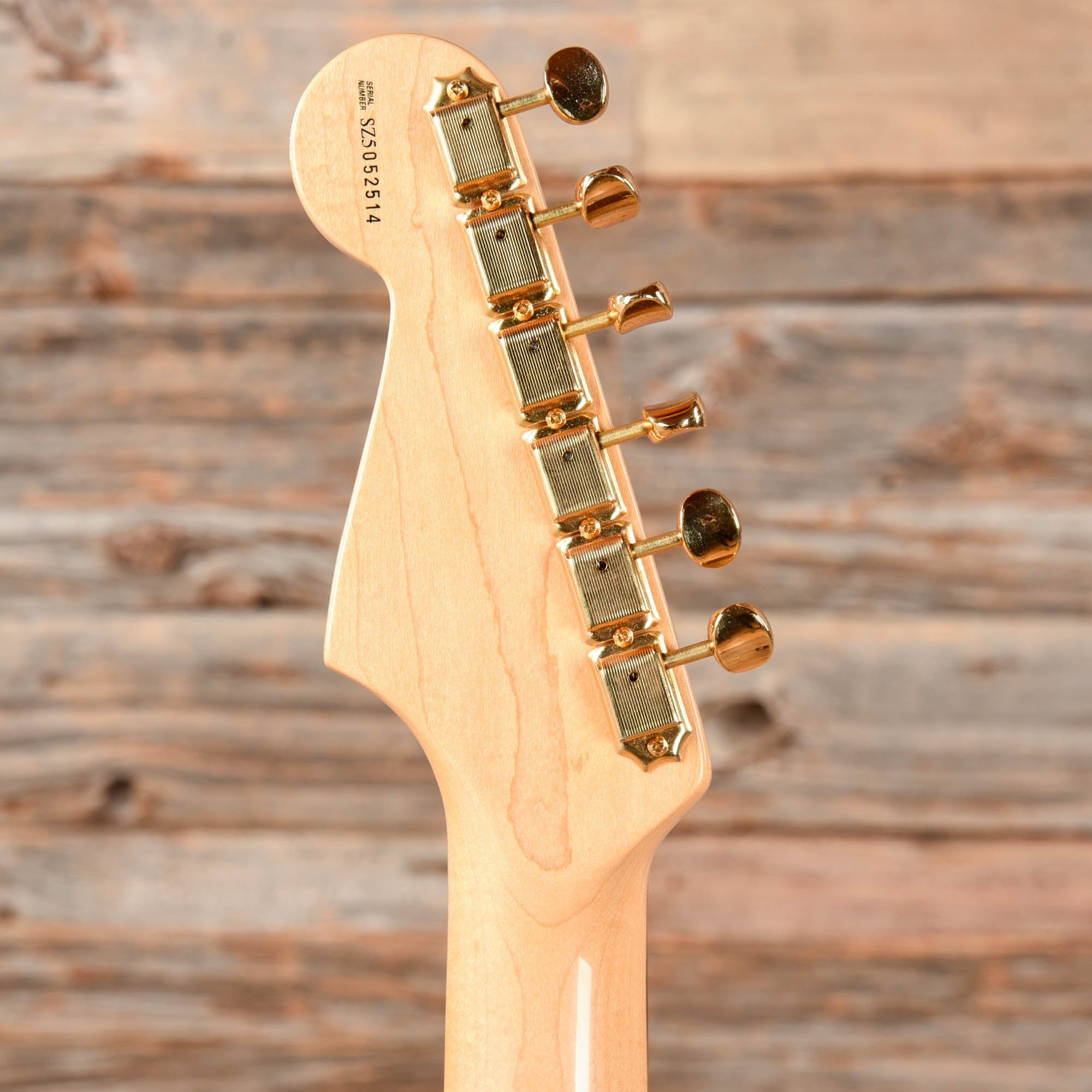 Fender Stevie Ray Vaughan Stratocaster Sunburst 2005 Electric Guitars / Solid Body