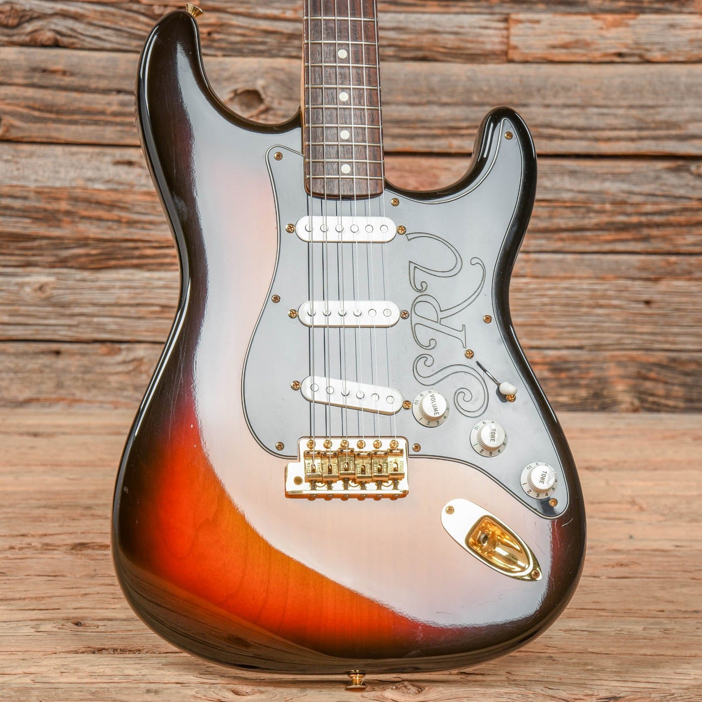 Fender Stevie Ray Vaughan Stratocaster Sunburst 2005 Electric Guitars / Solid Body