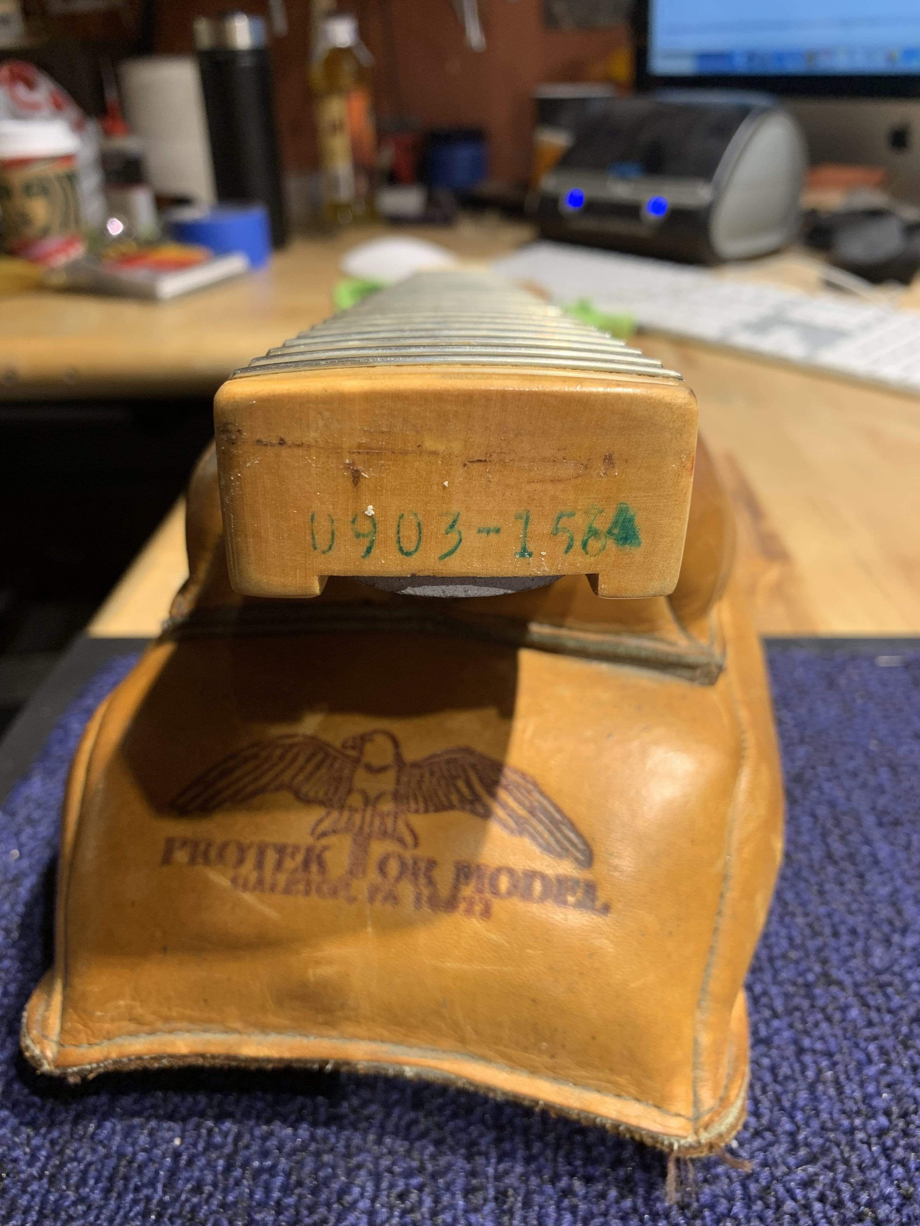 Fender Stratocaster Hardtail Mocha 1976 Electric Guitars / Solid Body