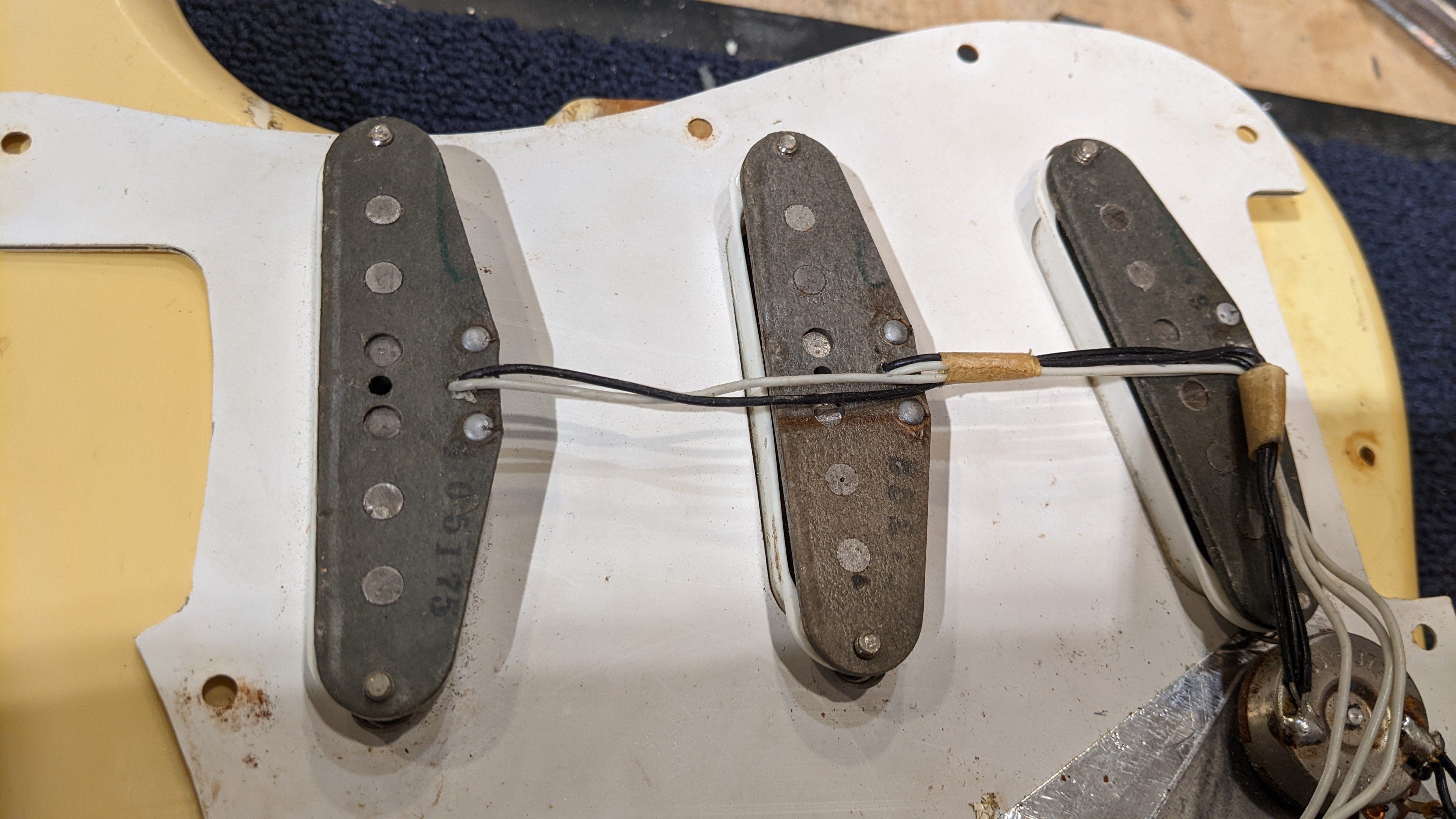 Fender Stratocaster Hardtail Olympic White 1976 Electric Guitars / Solid Body