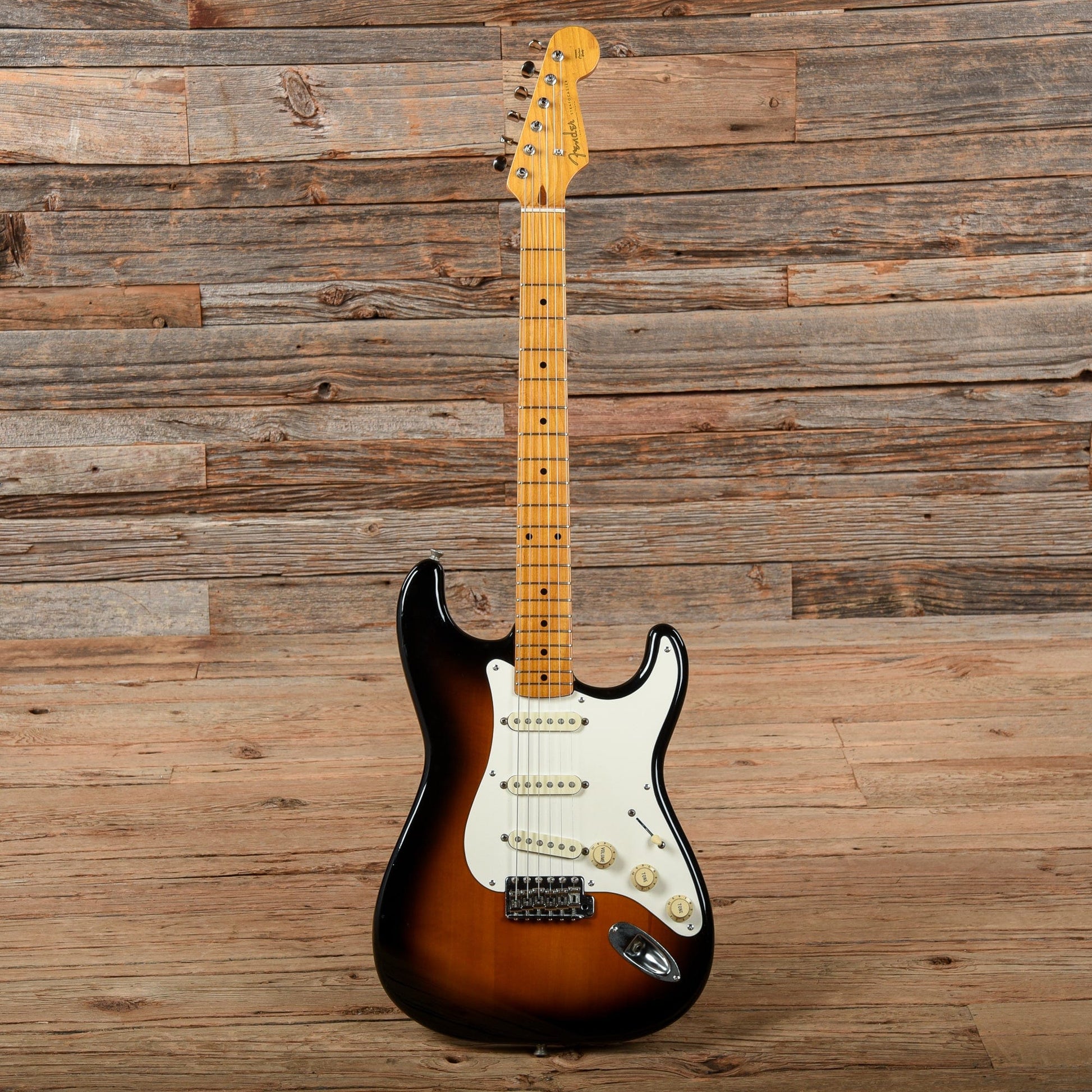 Fender Stratocaster MIJ Sunburst 1995 Electric Guitars / Solid Body