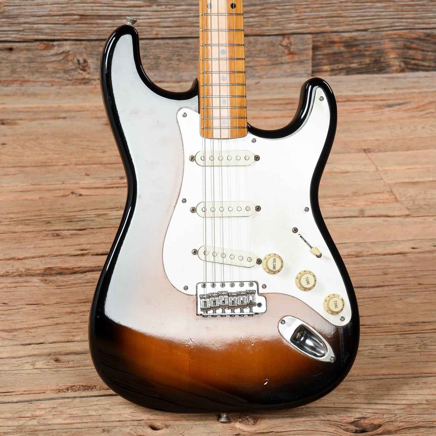 Fender Stratocaster MIJ Sunburst 1995 Electric Guitars / Solid Body