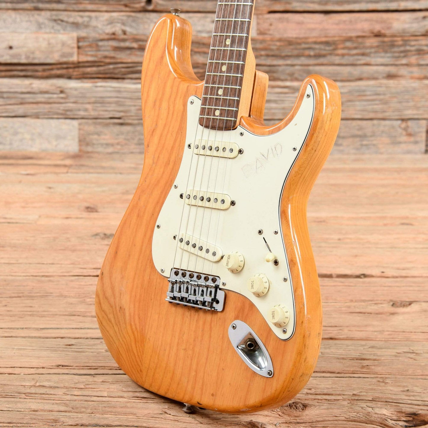 Fender Stratocaster Natural 1974 Electric Guitars / Solid Body