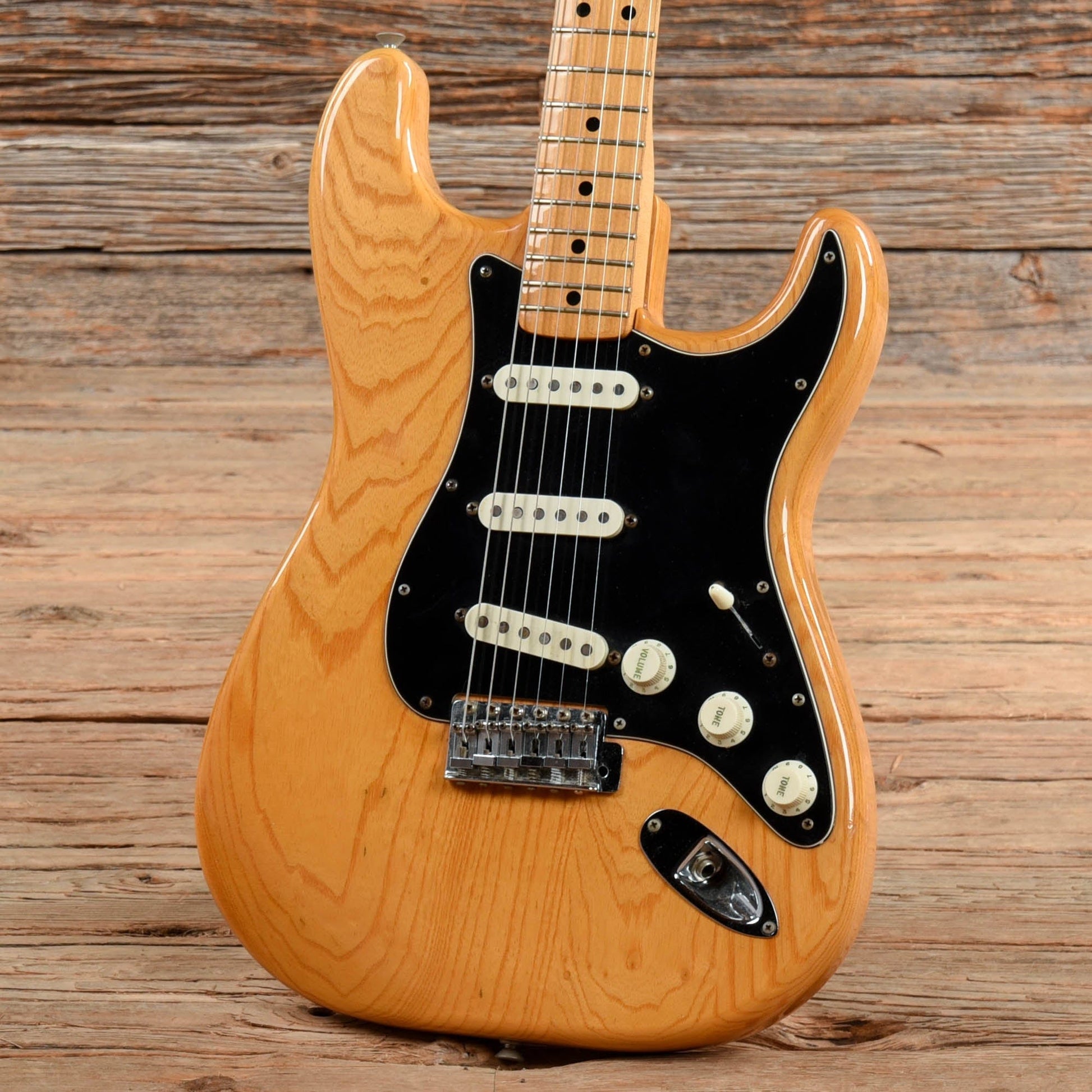 Fender Stratocaster Natural 1976 Electric Guitars / Solid Body