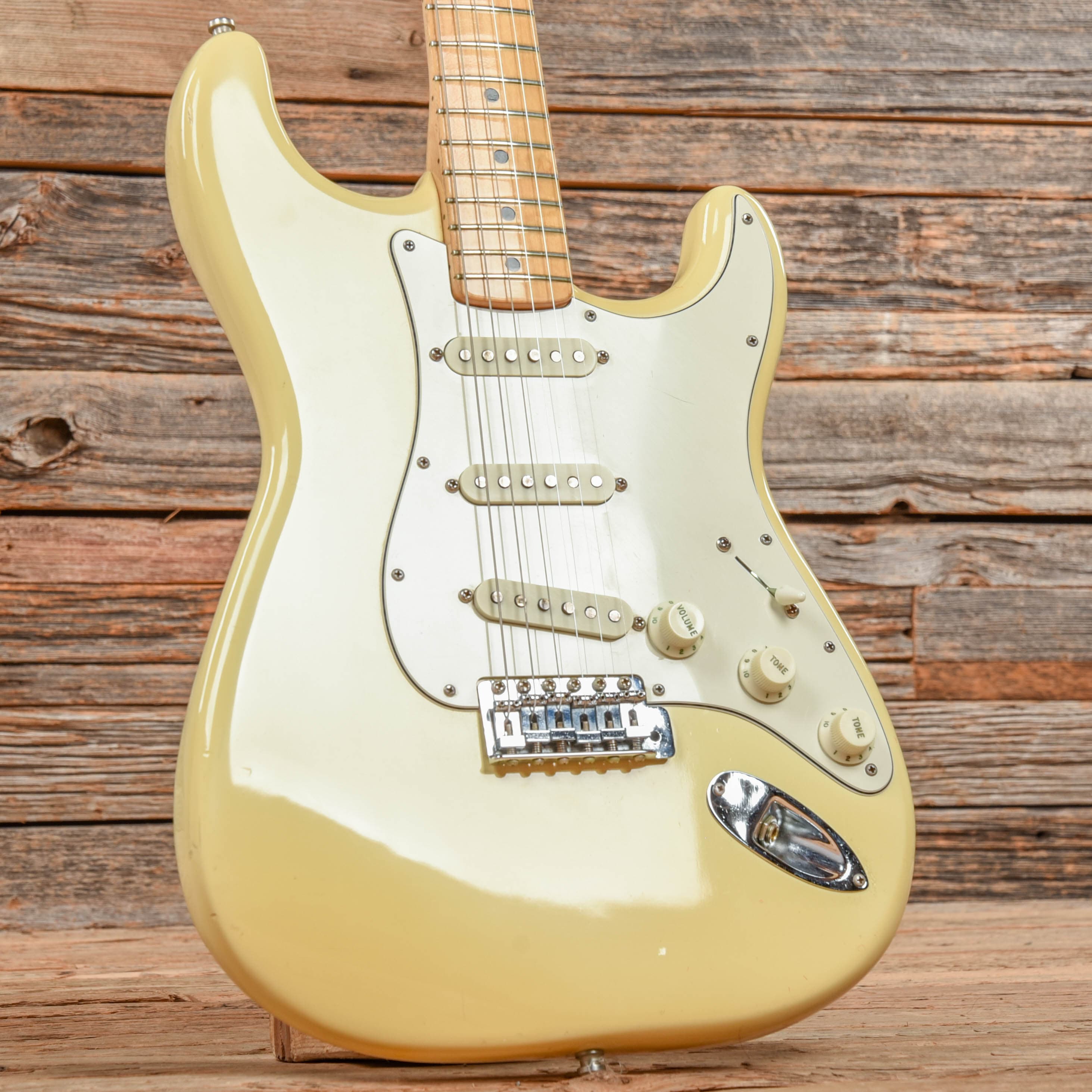 Fender Stratocaster Olympic White 1975 Electric Guitars / Solid Body
