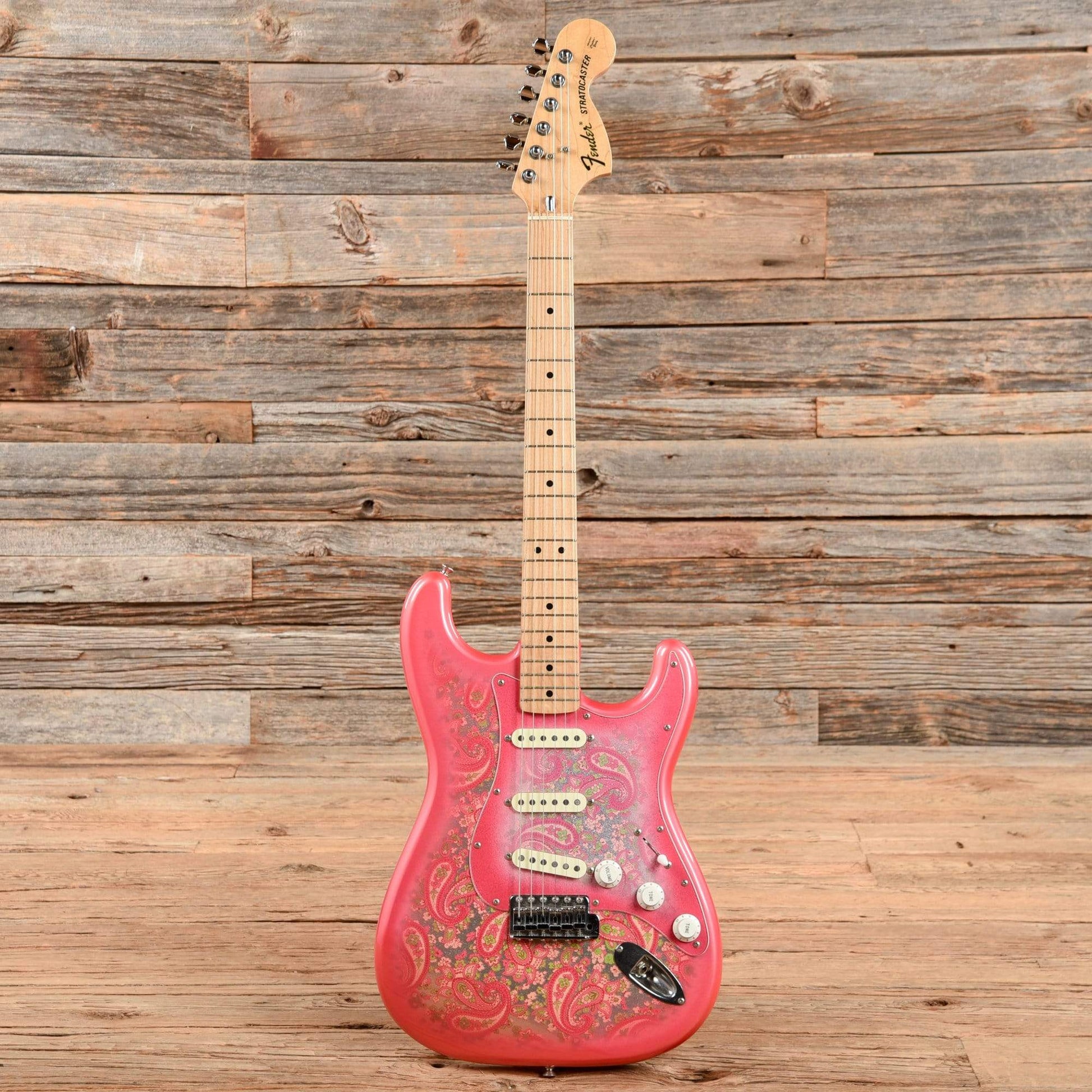Fender Stratocaster Pink Paisley 1988 Electric Guitars / Solid Body