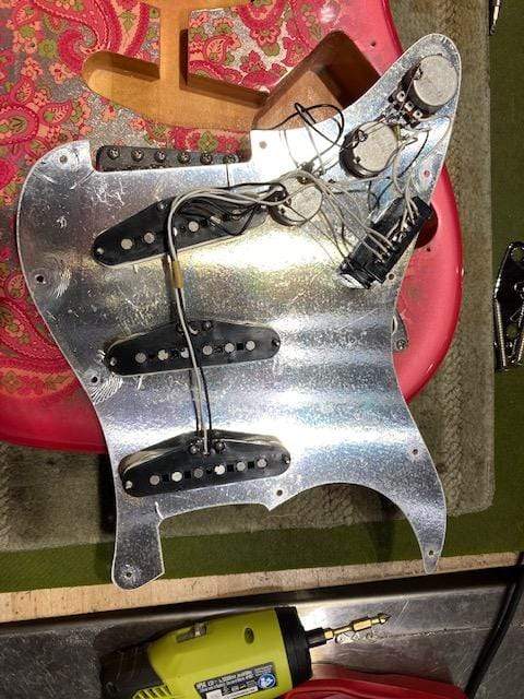 Fender Stratocaster Pink Paisley 1988 Electric Guitars / Solid Body