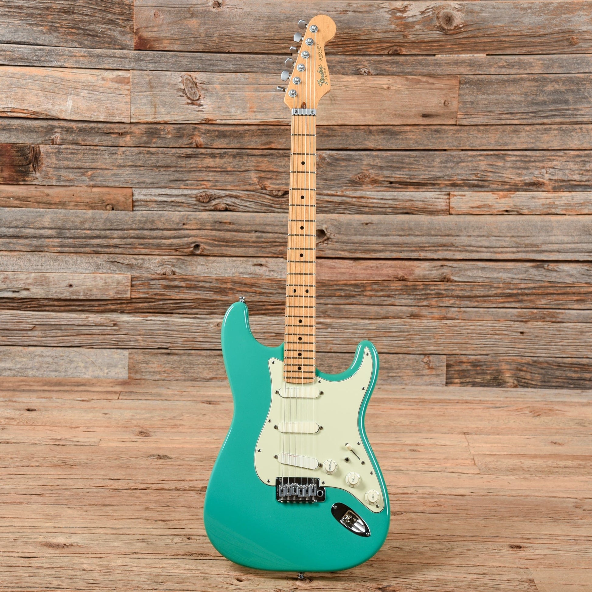 Fender Stratocaster Plus Deluxe Bahama Green 1989 Electric Guitars / Solid Body